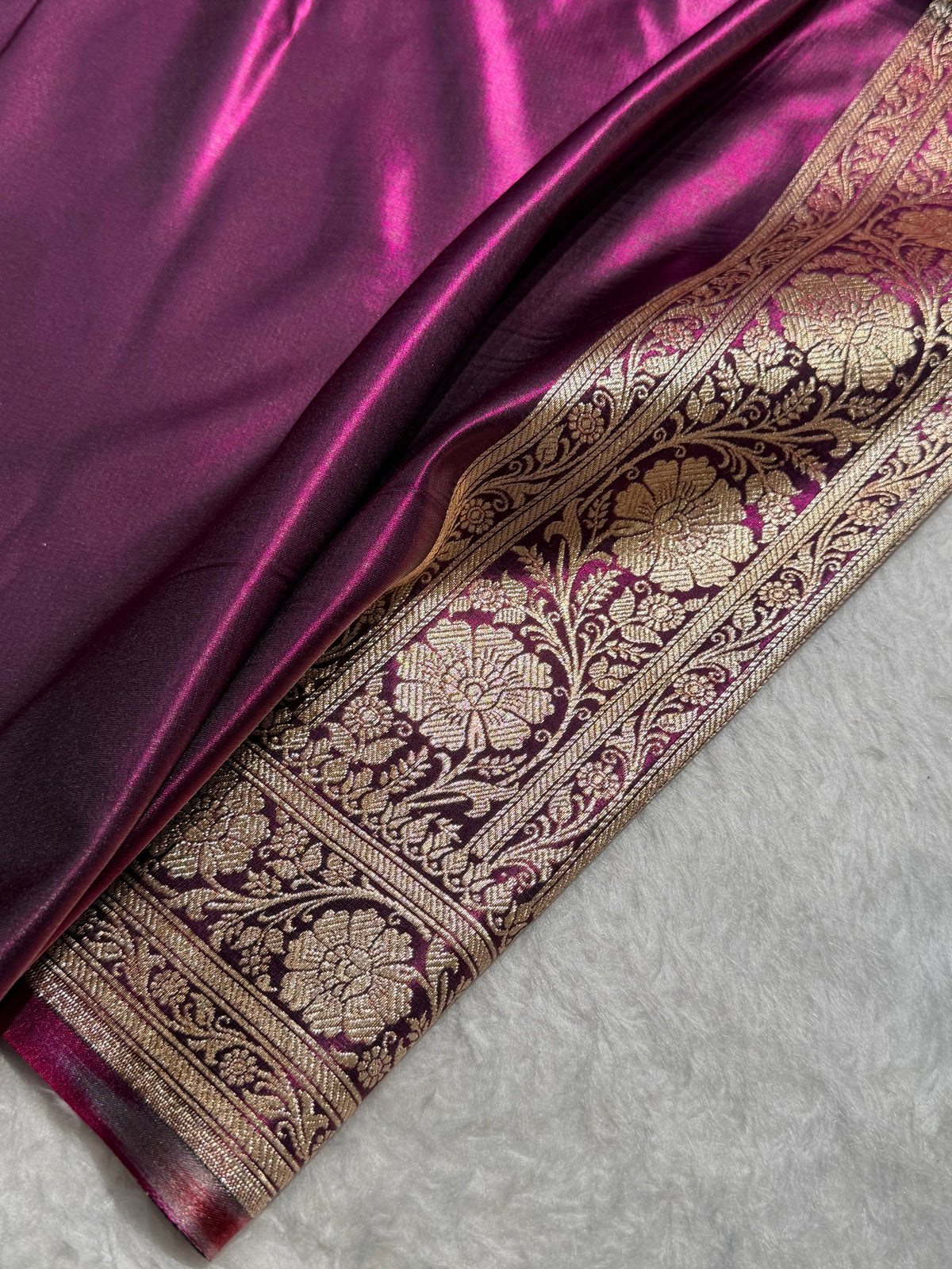 Satin Silk Dot Booti in Wine Shades SS08