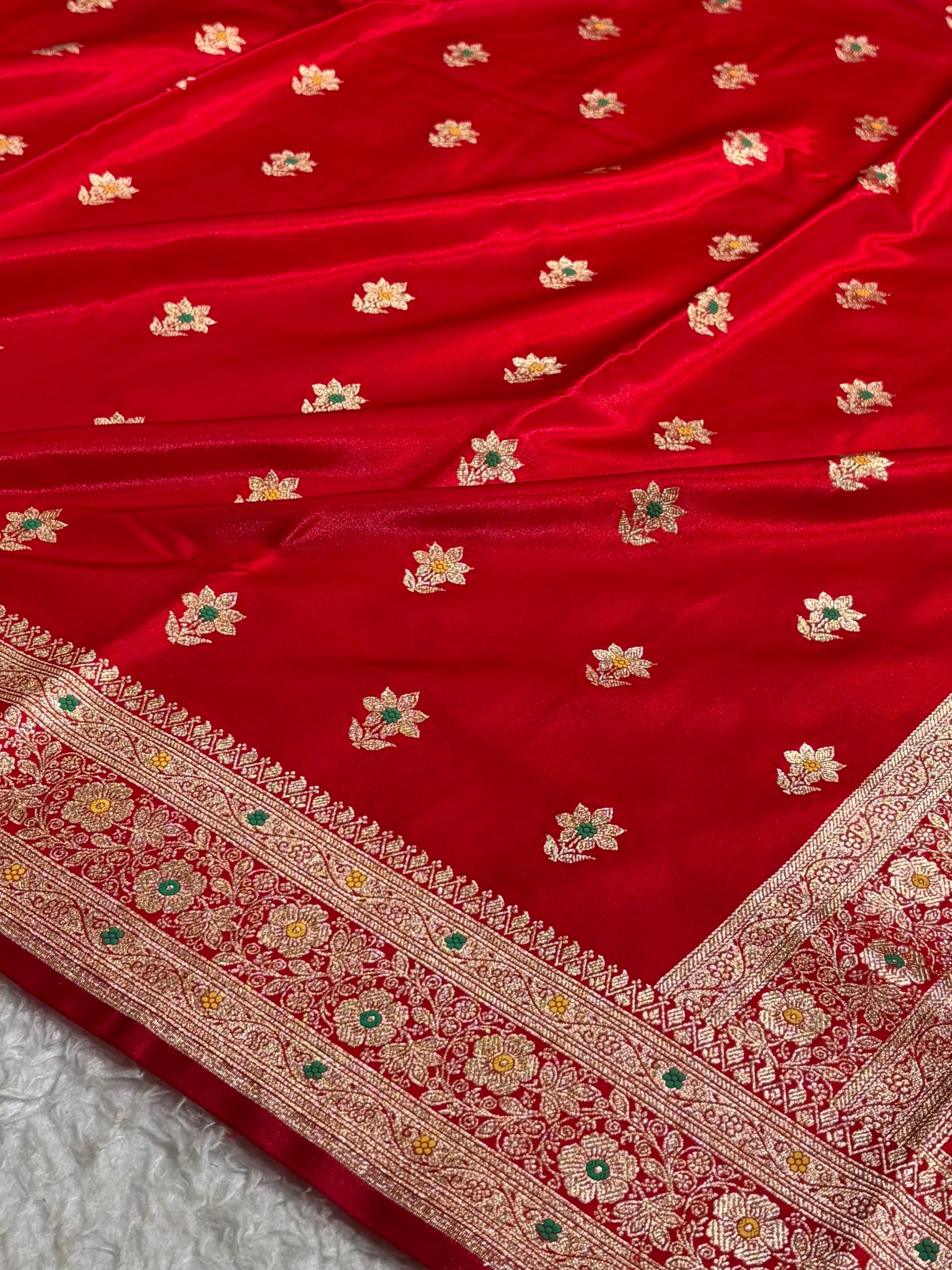 Red Shades Minakari Boota Pattern Banarasi Satin Silk Saree SS44