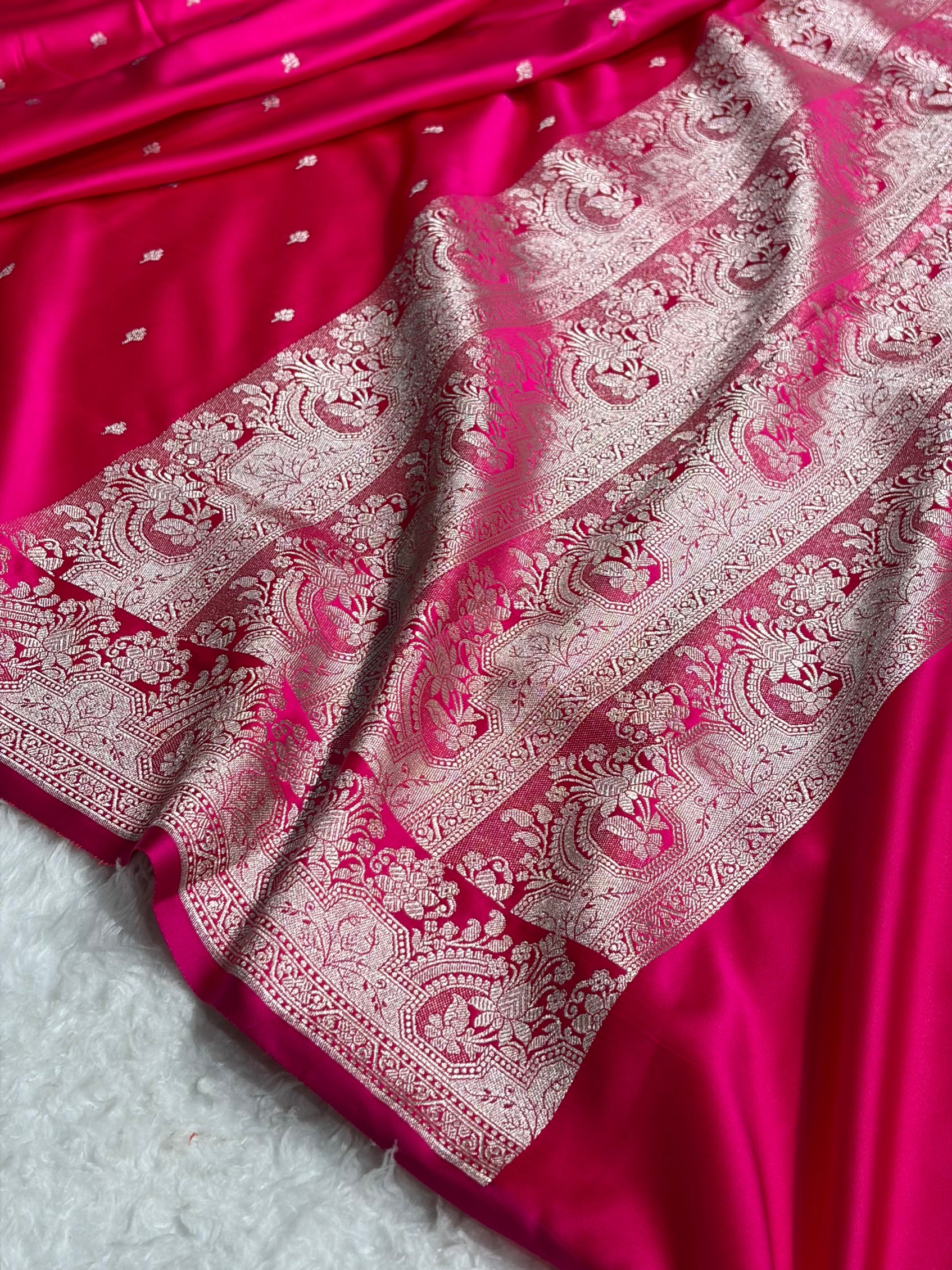 Cross Rani Shades Motif Booti Mashru Silk Saree MSM-57