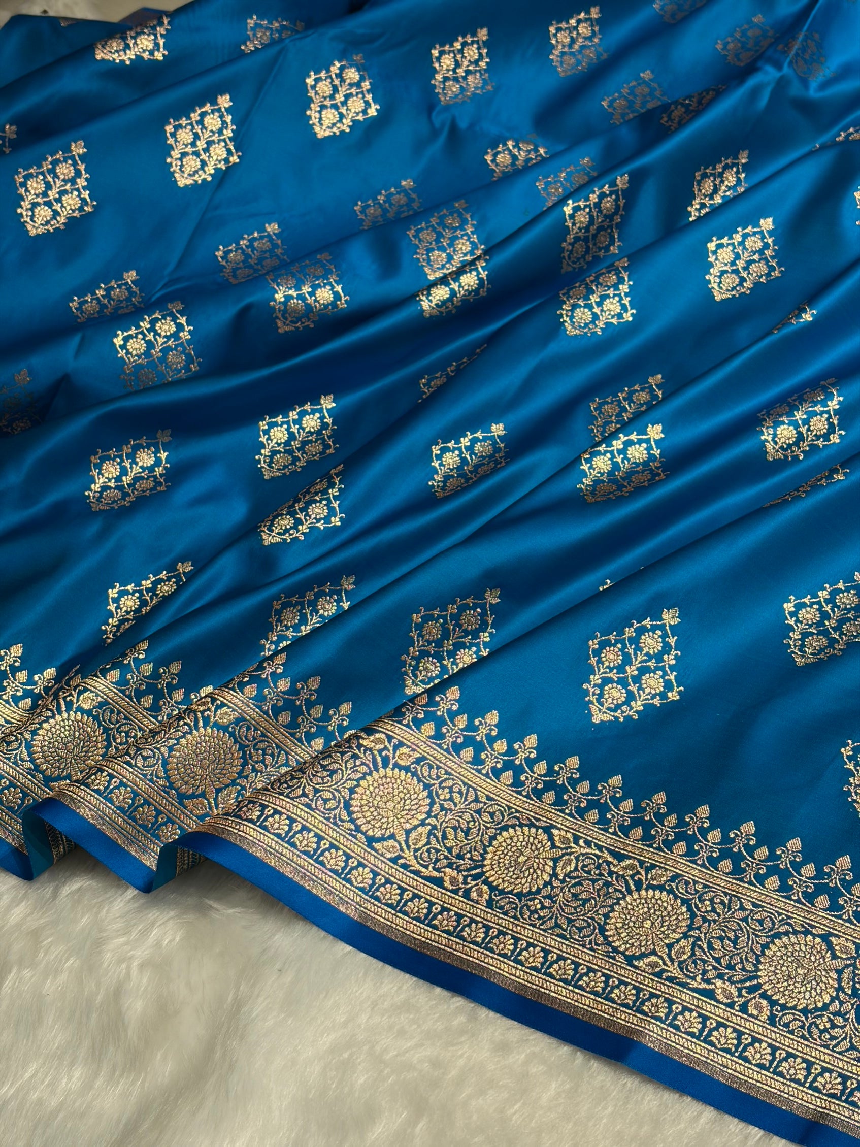 Firozi Floral Boota Satin Katan Silk saree SK35