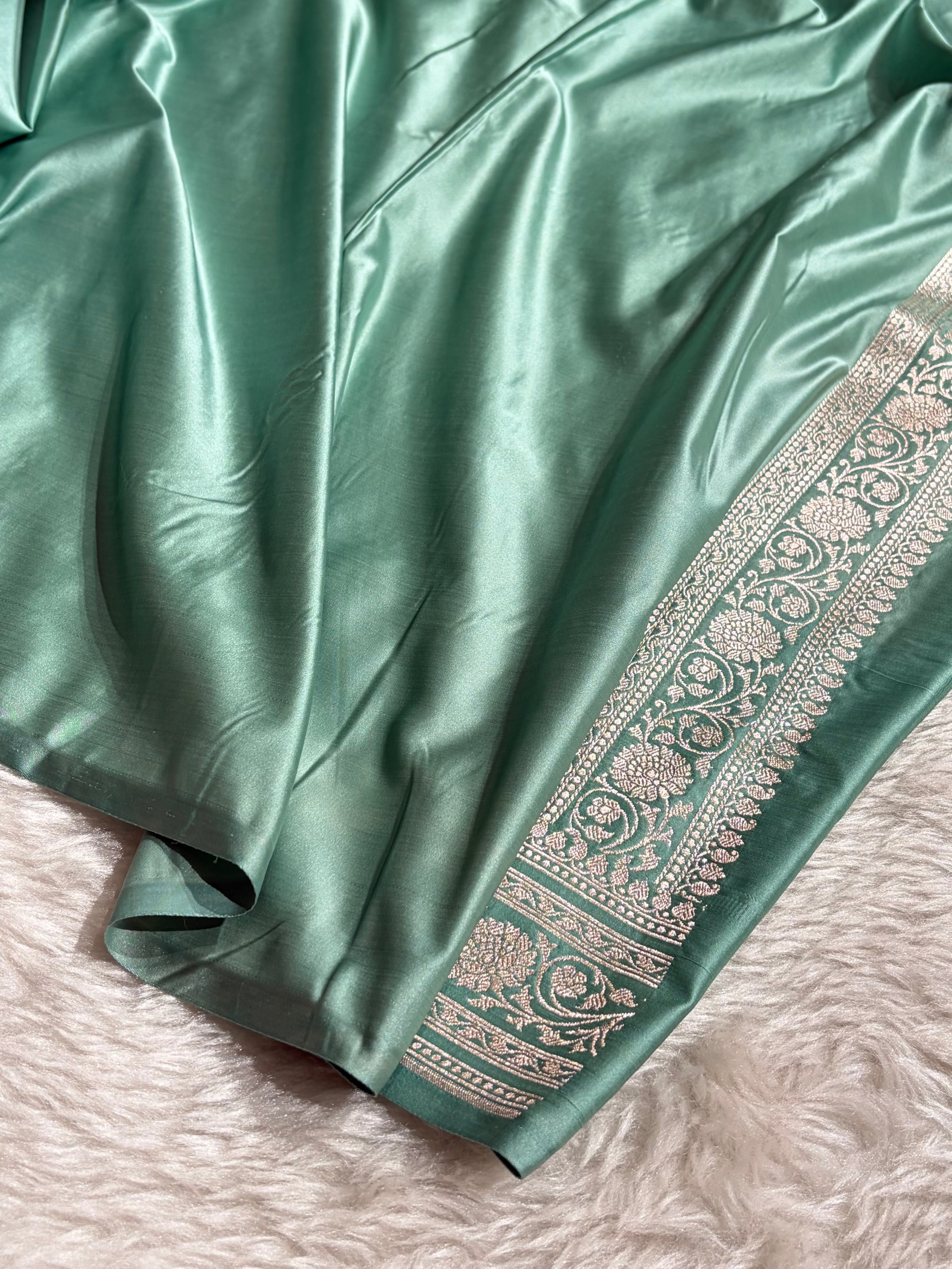 Sea Green Banarasi With Floral Jaal Pattern Mashru Silk Saree MSM-130
