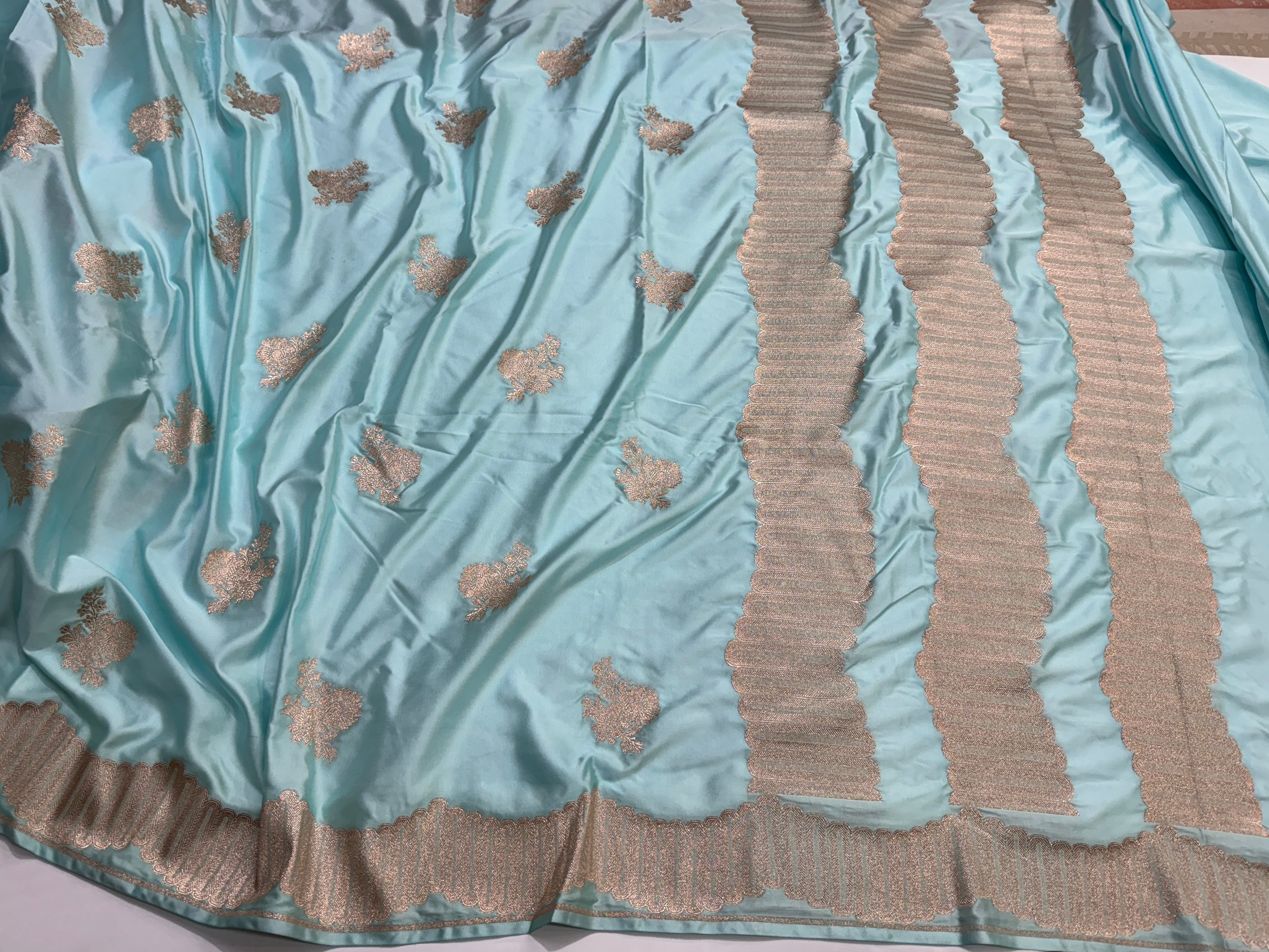 Sky Blue Scallop Floral Boota Mashru Silk Saree