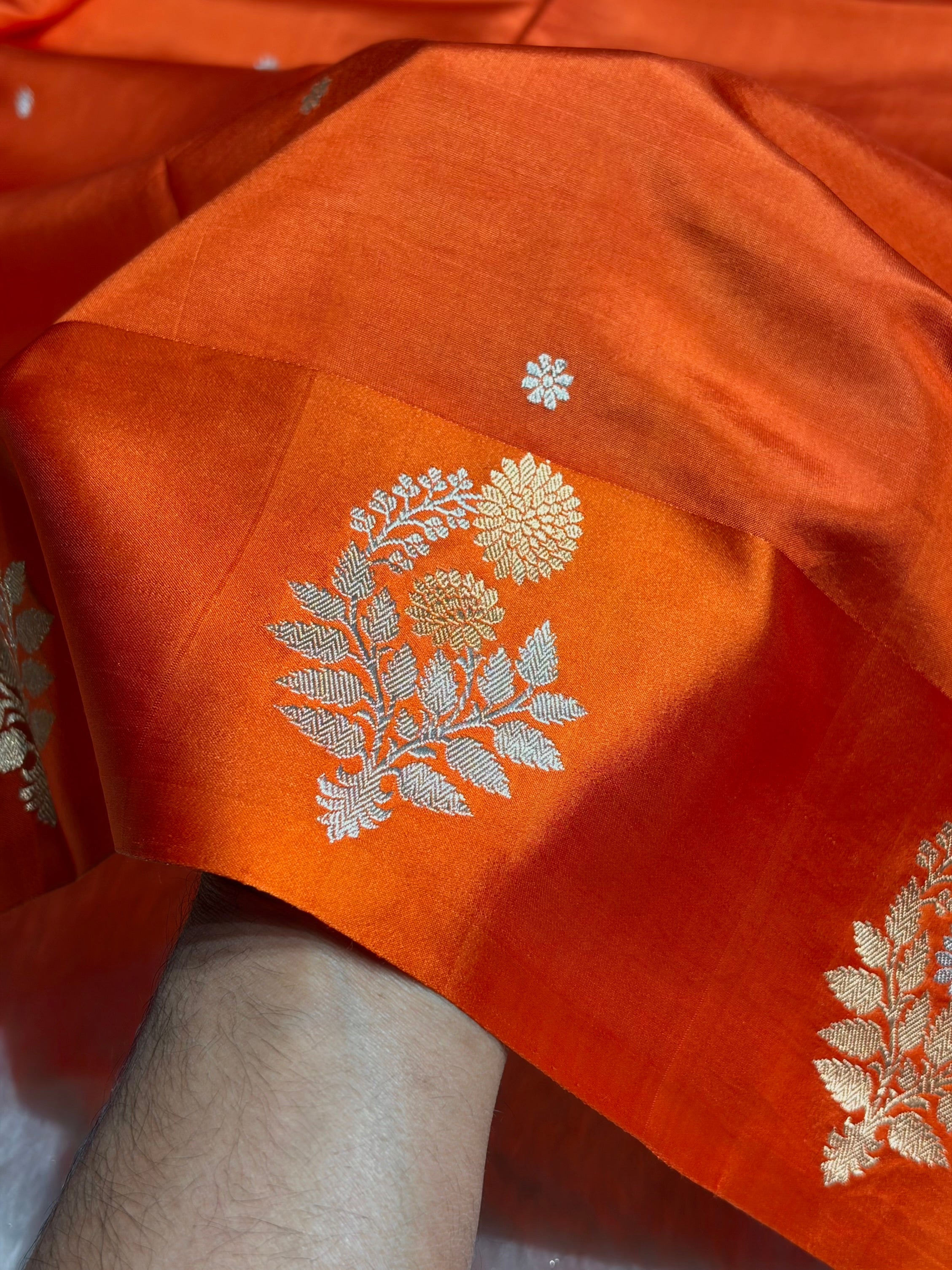 Orange Shade Handwoven Kaduwa Pure Katan Raw Mango Silk RM-05