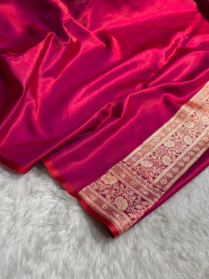 Reddish Magenta Shades Jaal Pattern Banarasi Satin Silk Saree SS48
