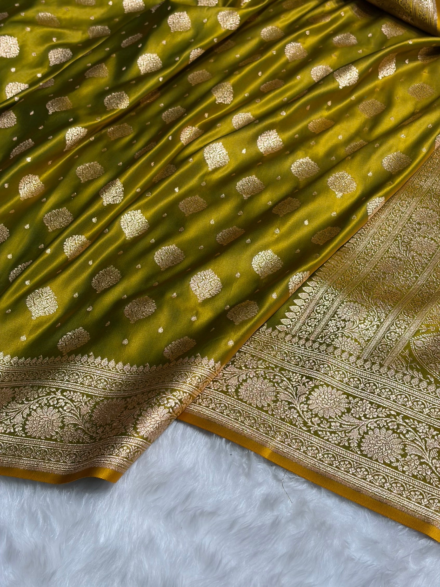 Liril Mehendi Unique Boota Pattern Satin Katan Silk Saree SK69