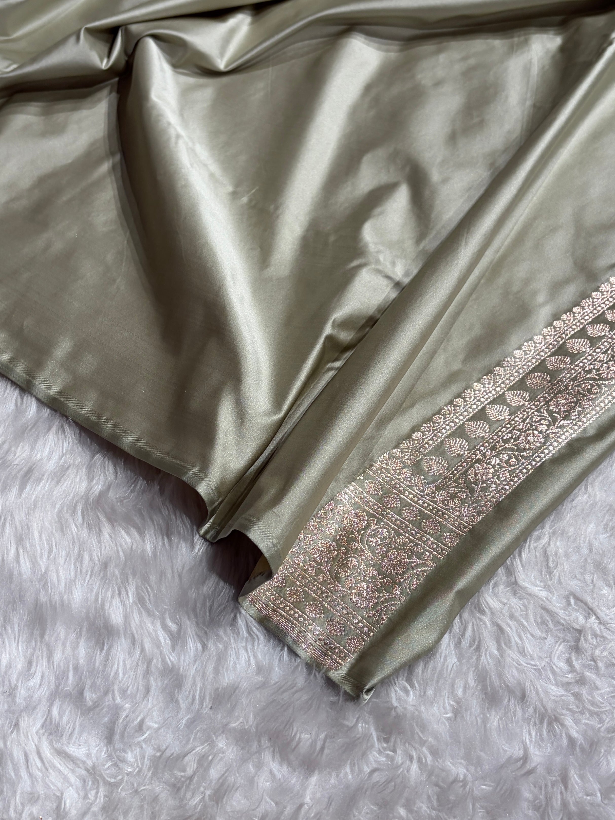 Pastel Pista Shades Banarasi With Floral Border Mashru Silk Saree MSM-124