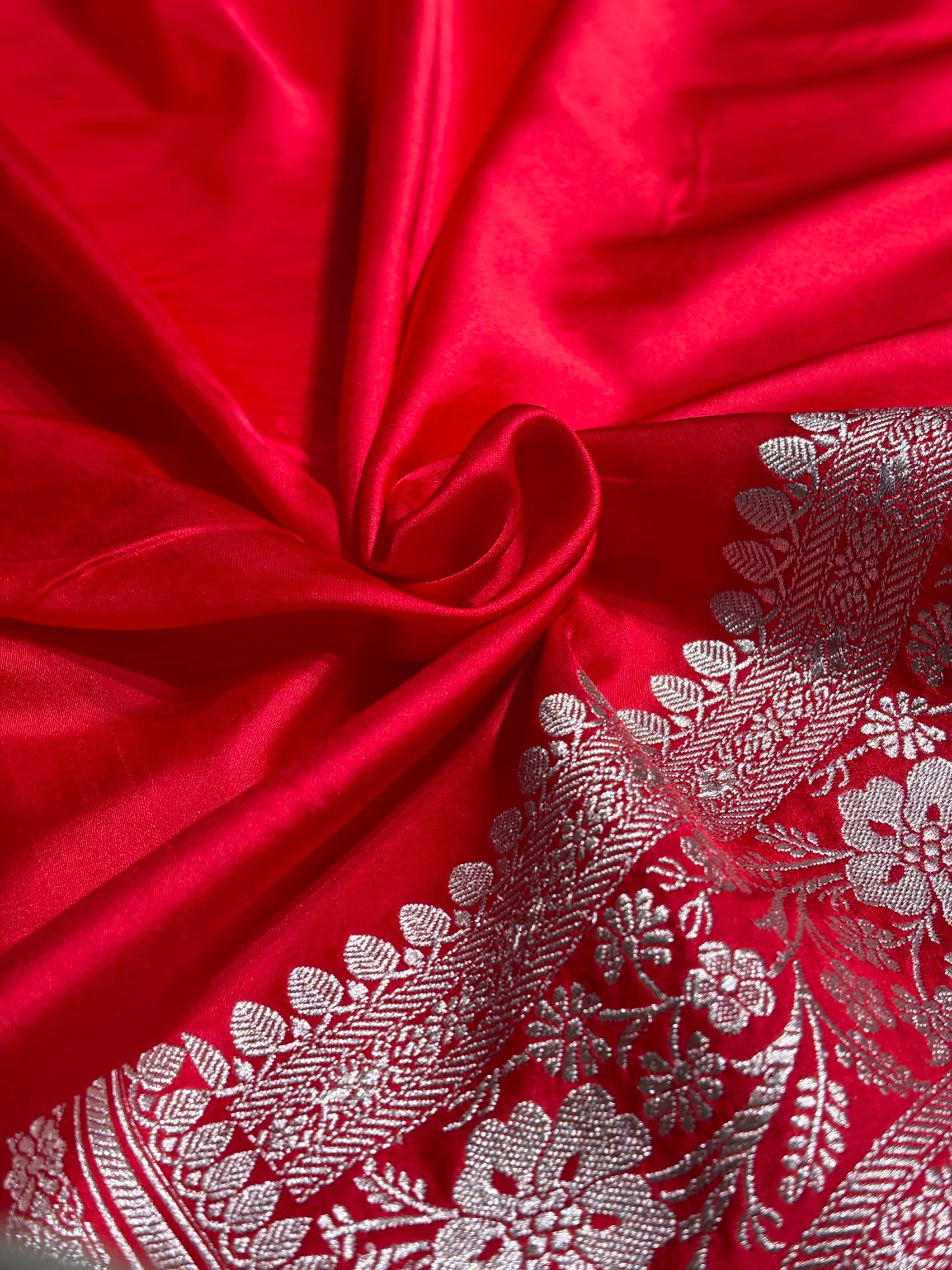 Ruby Red Floral Jaal Mashru Silk Saree MS07
