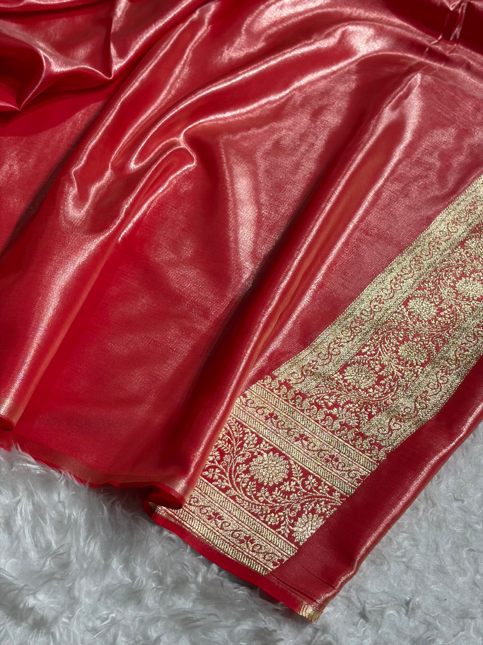 Fire Gold Contrast Shades Cross Pattern Banarasi Satin Silk Saree SS39