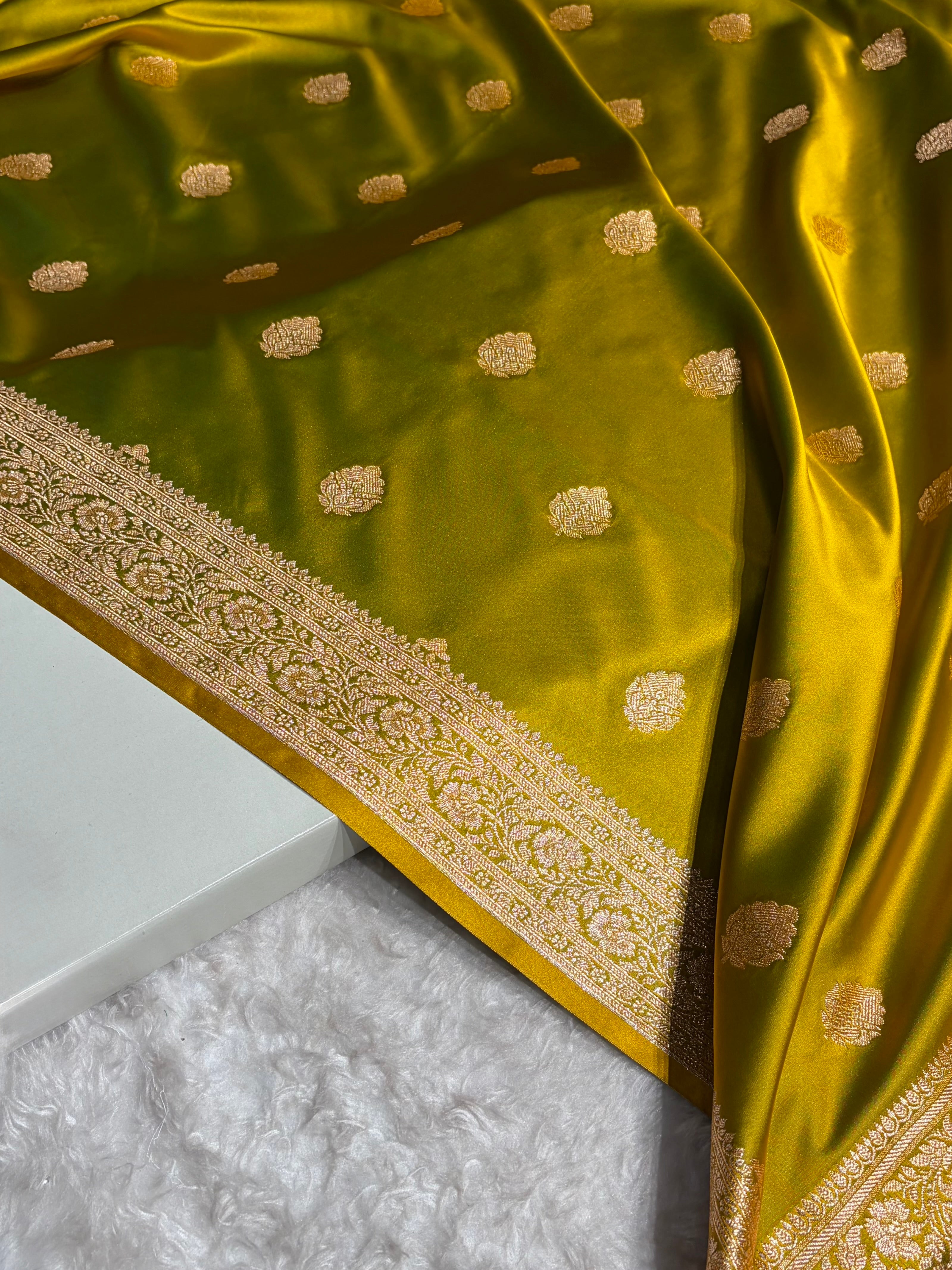 Liril Mehendi Treditional Banarasi Booti Pattern Satin Katan Silk Saree SK65