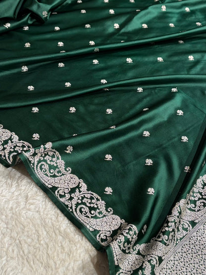 Kairi Border Dark Bottle Green Mashru Silk Saree