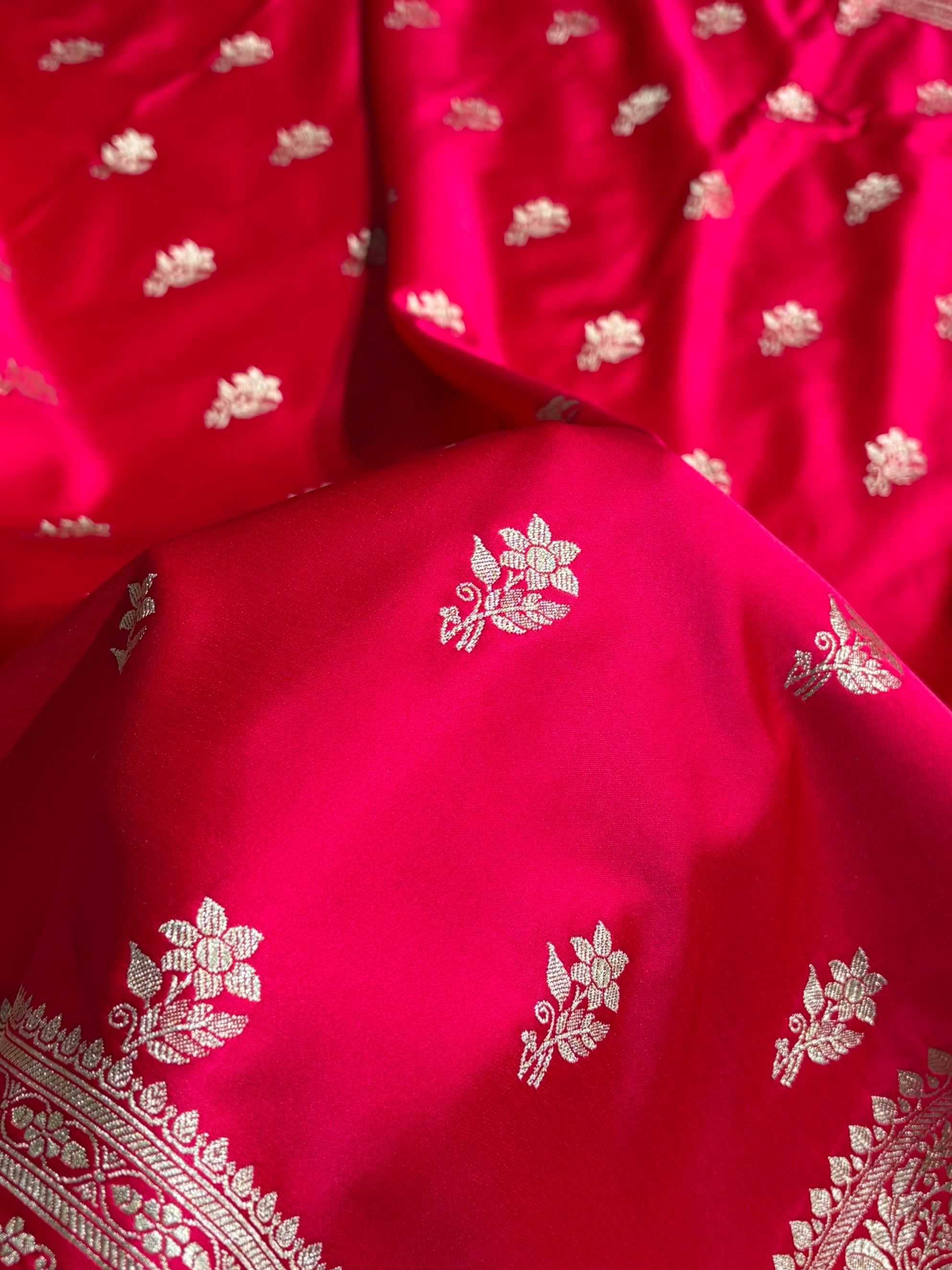 Cross Rani Shades Banarasi Boota Pattern Floral Mashru Silk Saree MSM-120