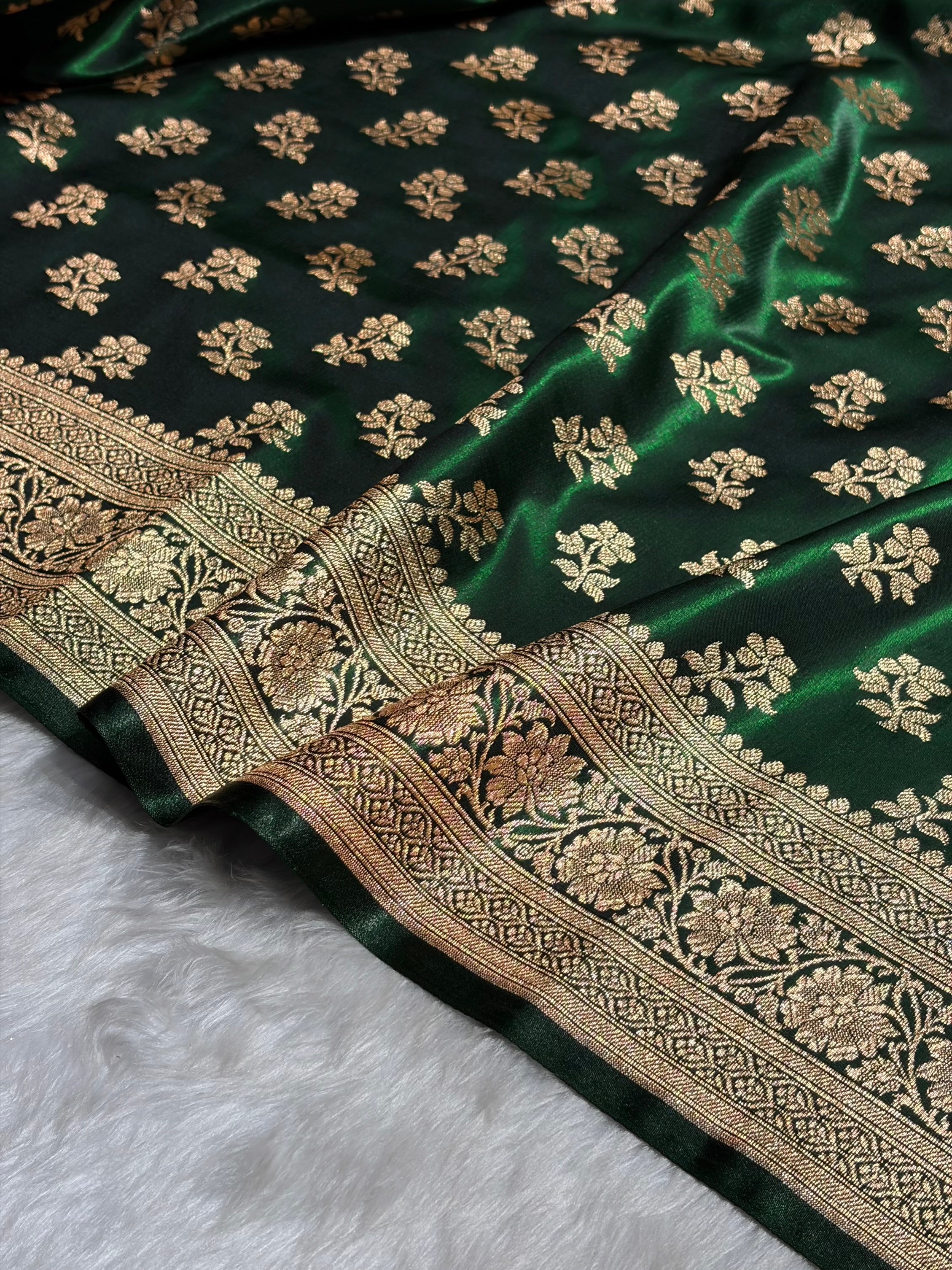 Bottle Green Shades Banarasi Satin Silk Saree SS34