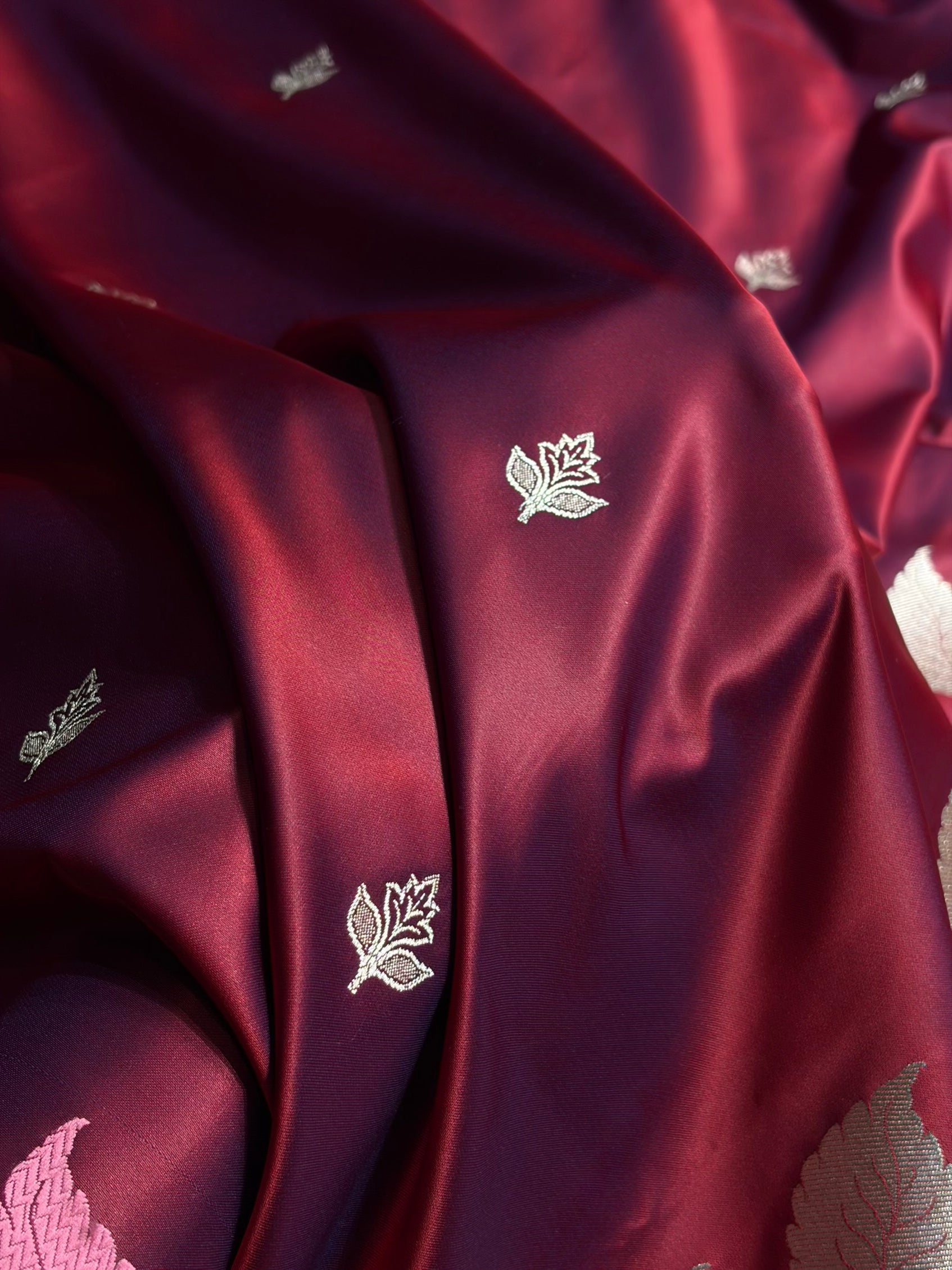Cross Maroon Shades Banarasi Booti Pattern Mashru Silk Saree MSM-136