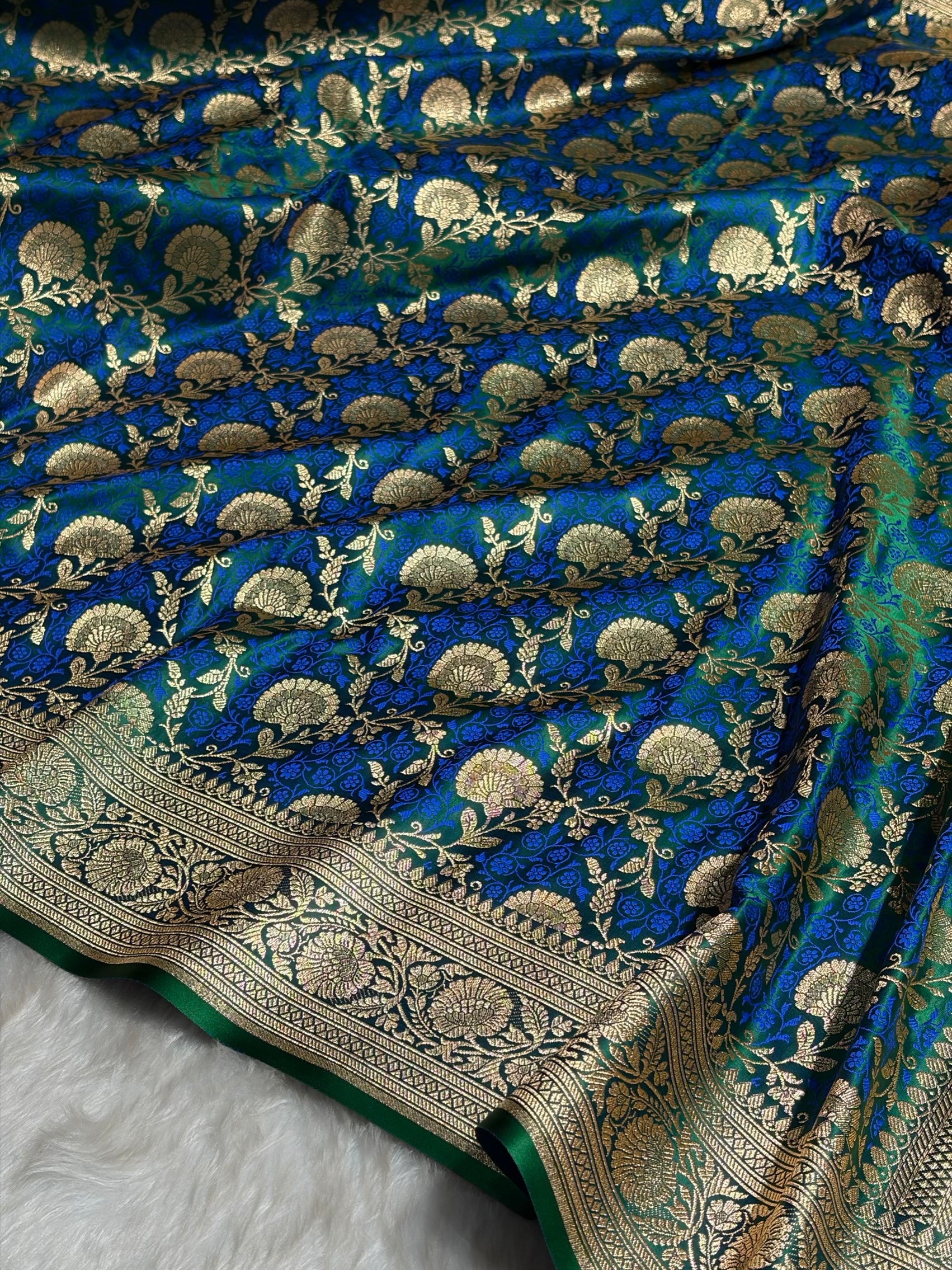 Bottle Green With Royal Blue Tanchoi Satin Katan Silk Saree SKTM-05