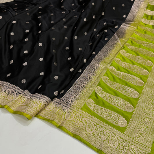 Contrast Booti Black - Mehandi Mashru Silk Saree