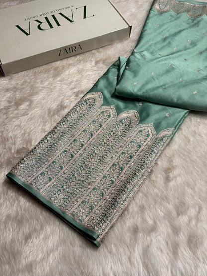 Skirt Border In Turquoise Shades Mashru Silk Saree