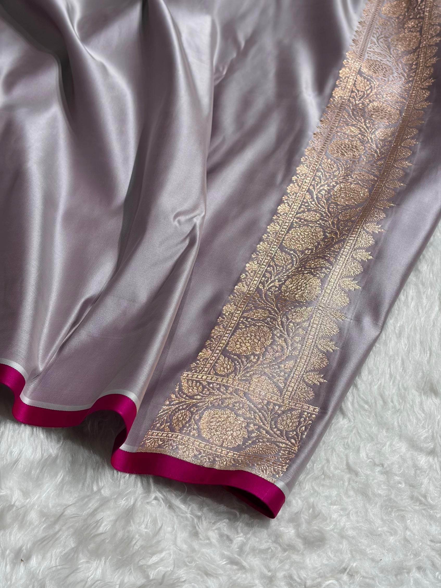 Banarasi Grape Booti Katan Silk Saree SK09