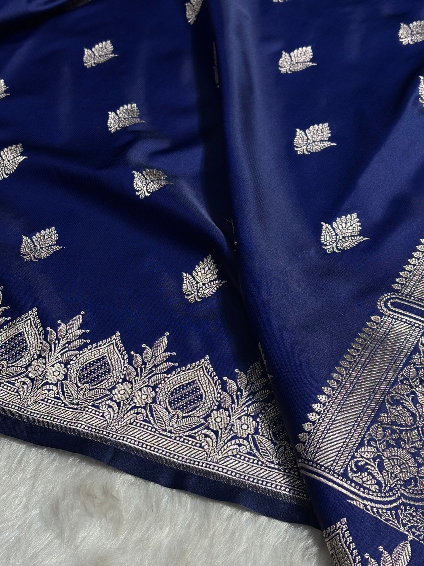 Violet Floral Boota With Floral Border Mashru Silk Saree MSM-80