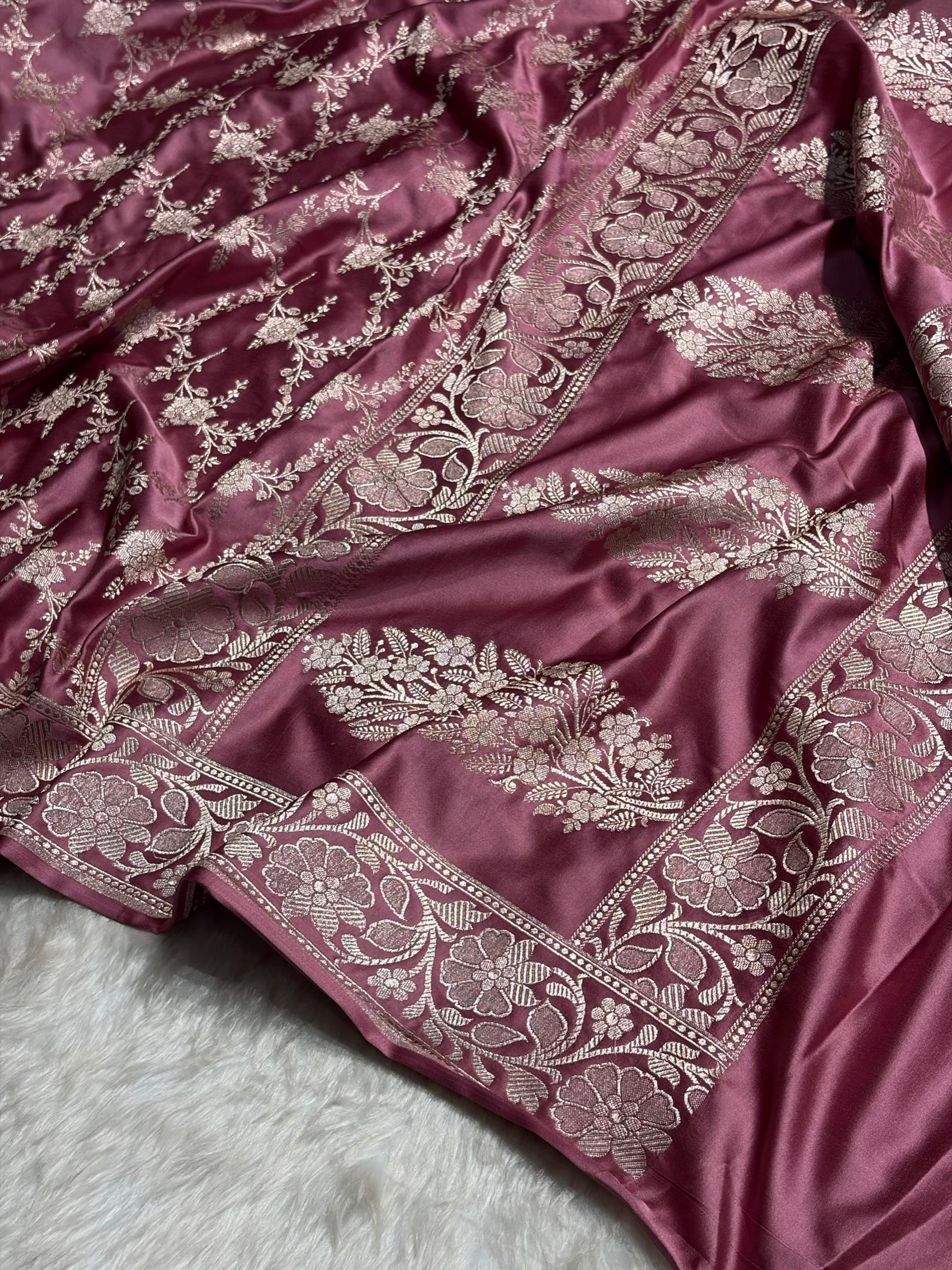 Copper Rose Shades Mashru Silk Banarasi Saree With Jaal Pattern MS71