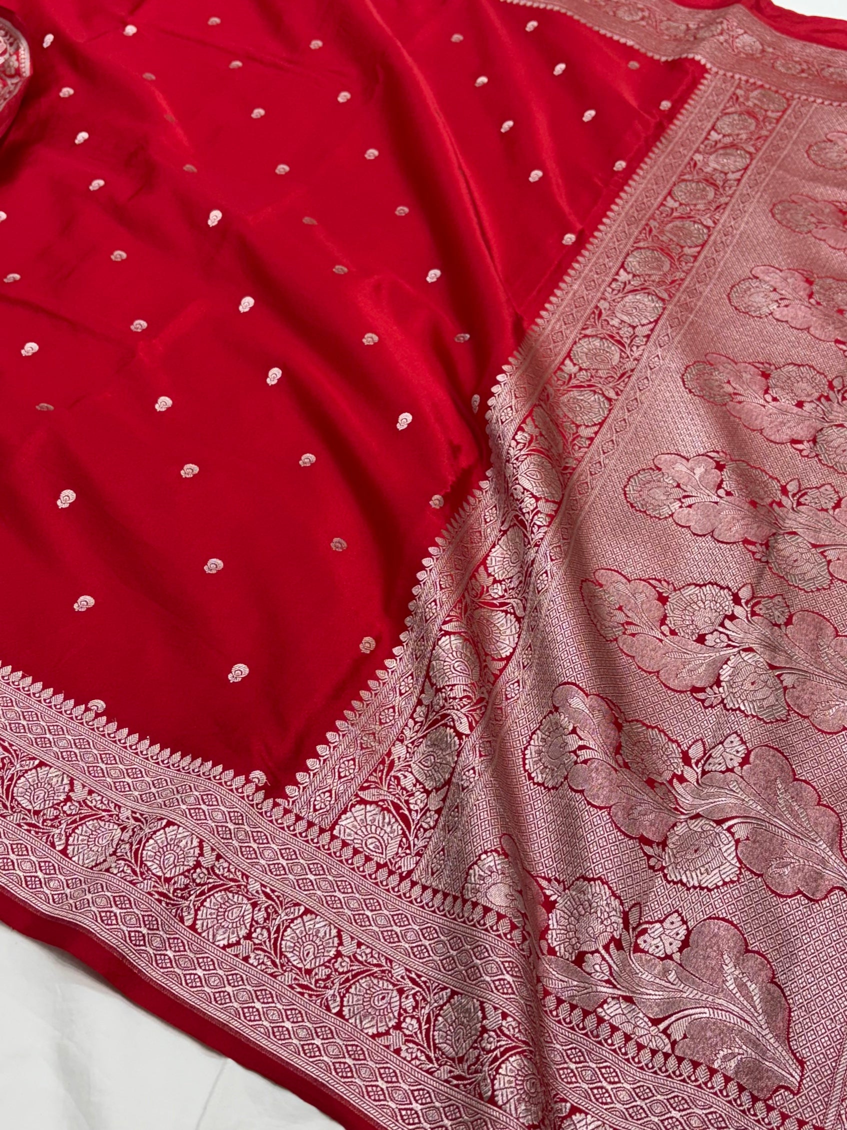 Red Shade With Booti Pattern Mashru Silk Saree