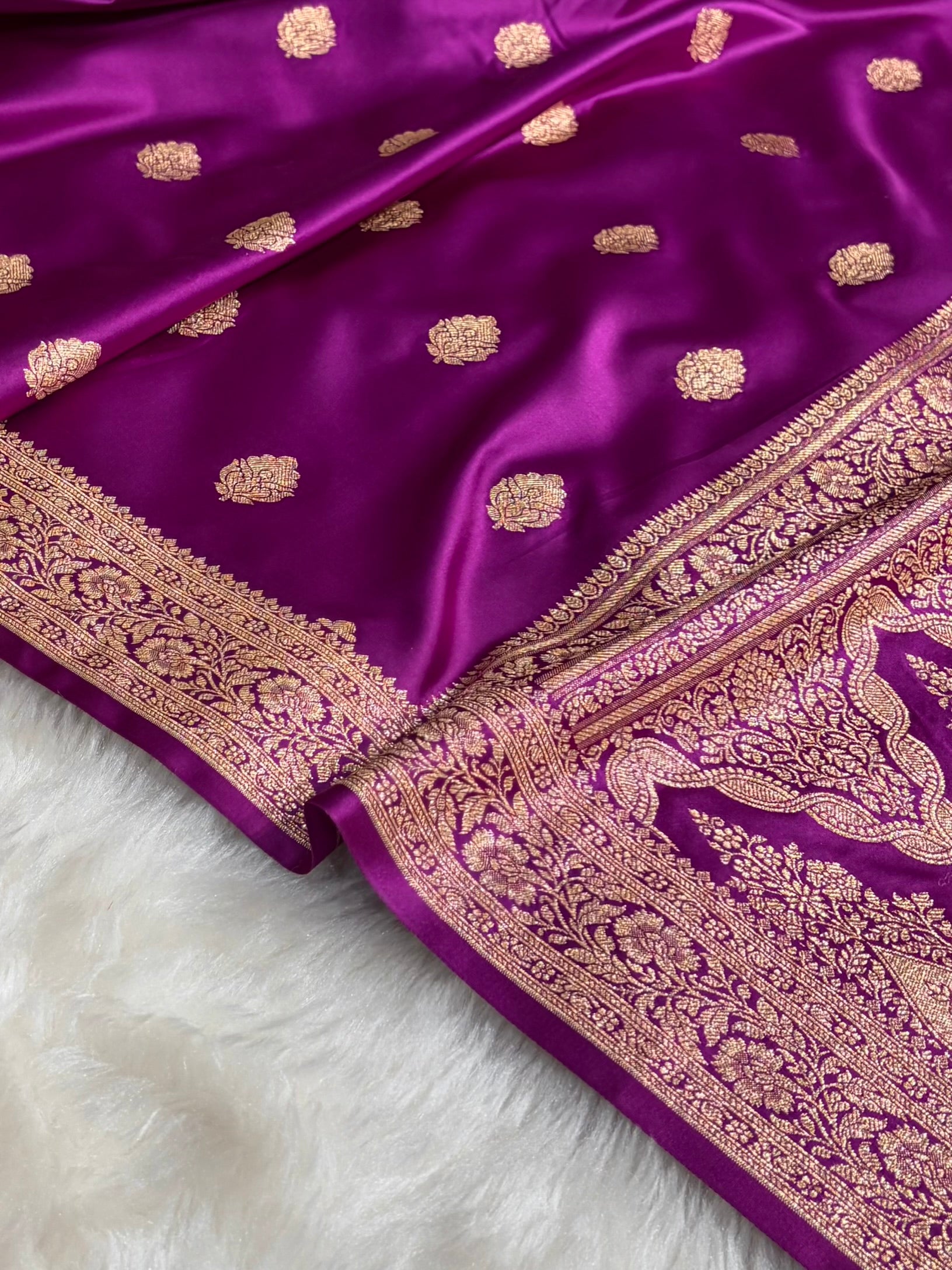 Dark Magenta Treditional Banarasi Booti Pattern Satin Katan Silk Saree SK65