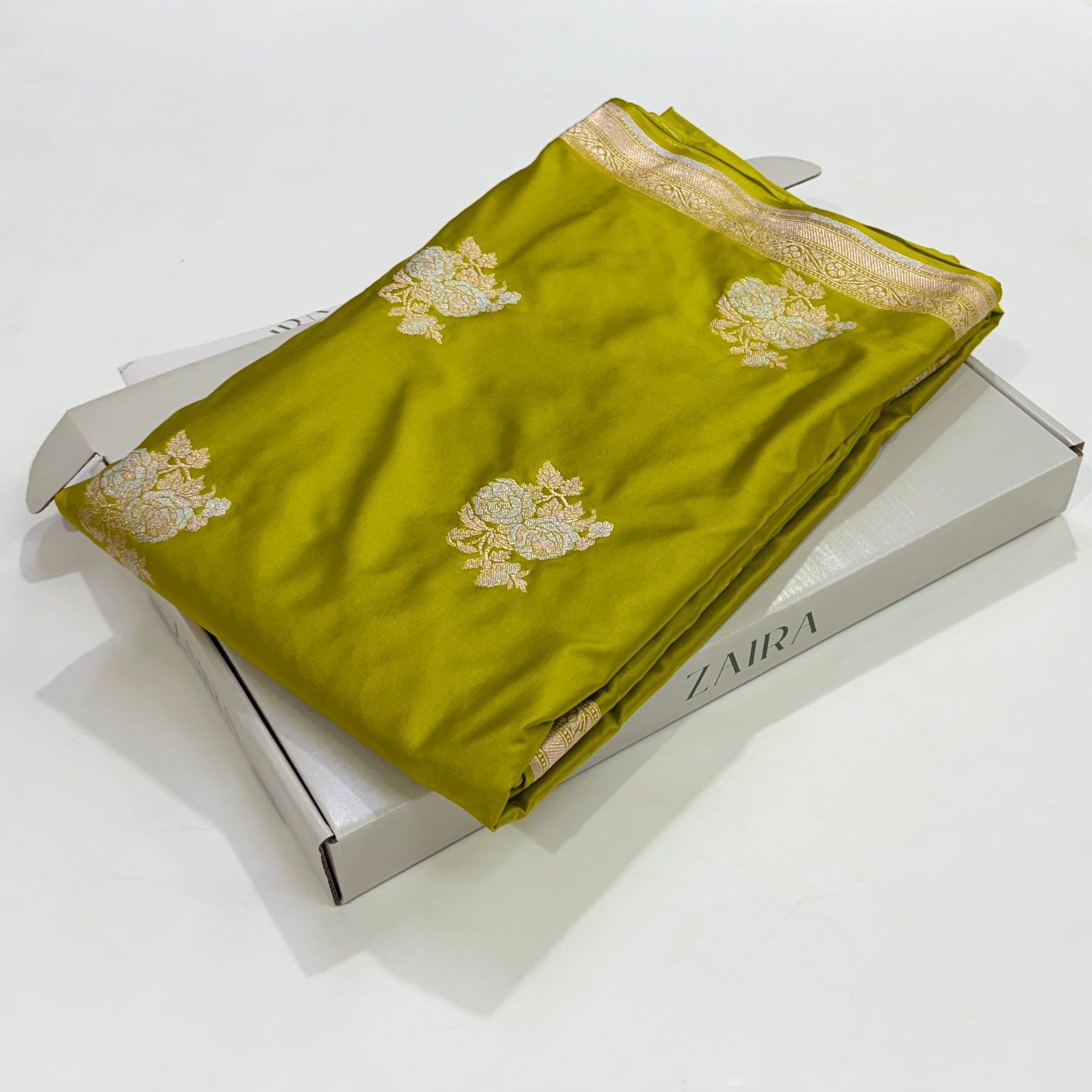 Light Mehandi Sona Rupa Floral Motif Mashru Silk Saree