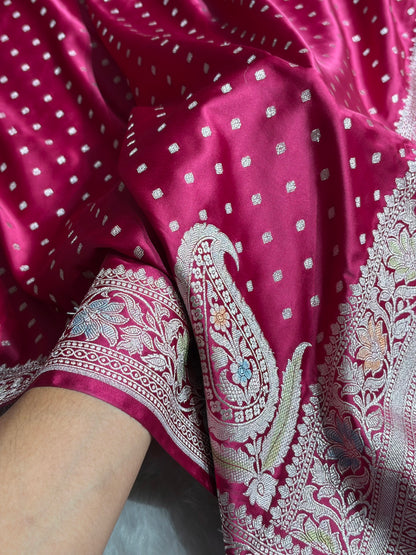 Banarasi Floral Pattern in Deep Magenta Shades Floral Mashru Silk Saree MCS95