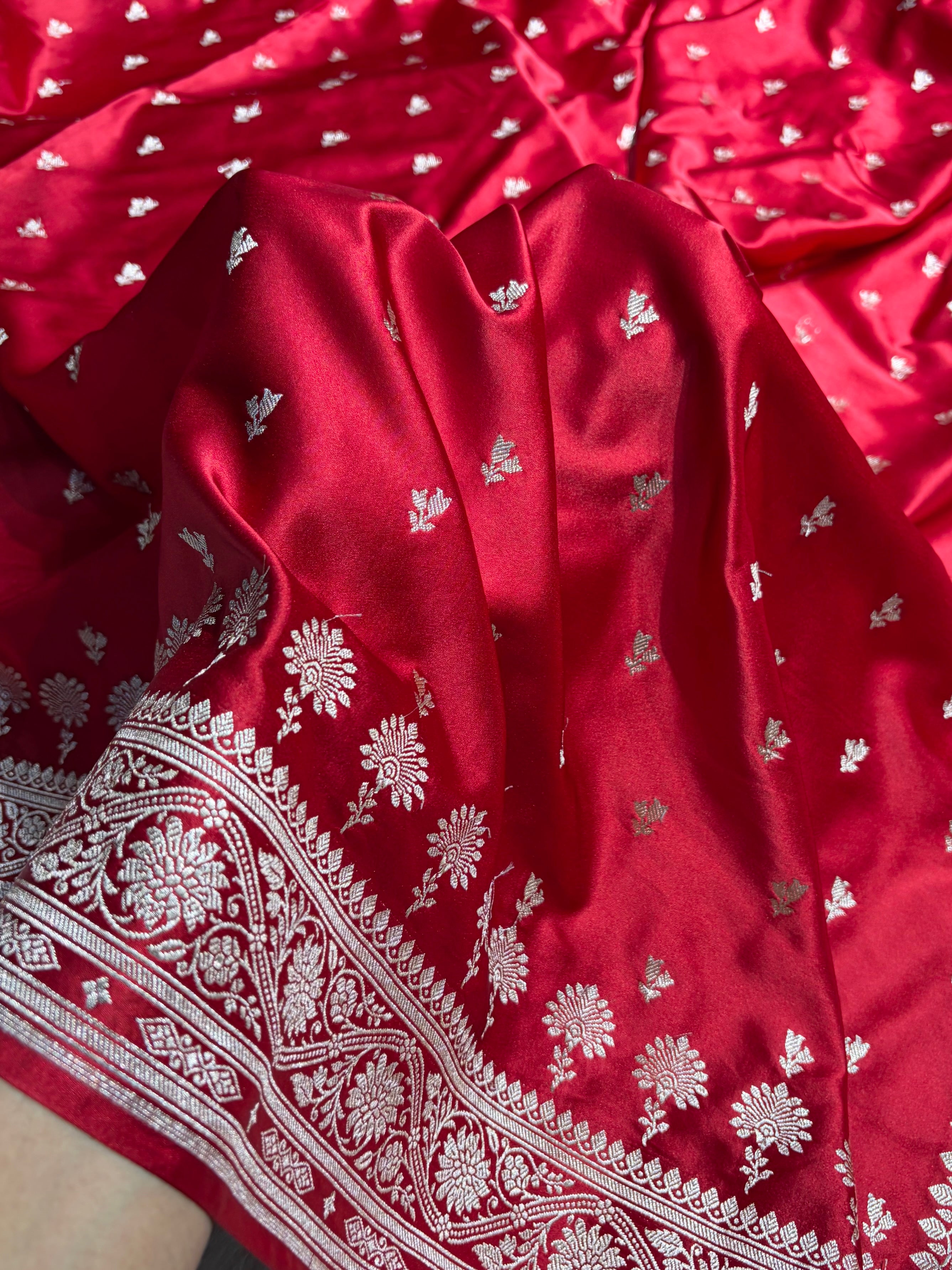 Banarasi Maroon Shades Floral Mashru Silk Saree MS89