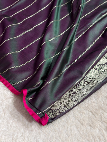 Banarasi Dark Magenta Shades Tanchoi Motif Mashru Silk Saree