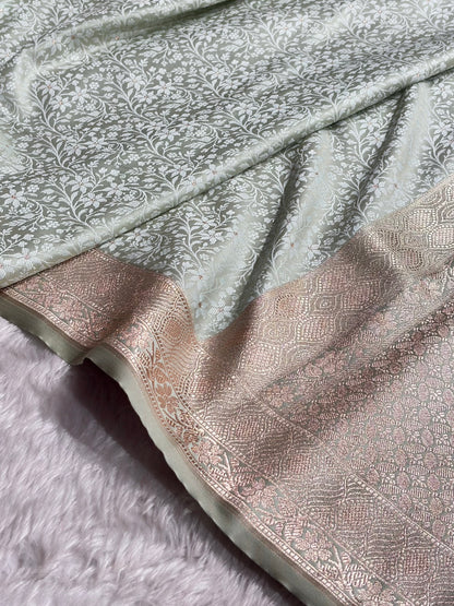 Light Pista Shades Tanchoi Motif Mashru Silk Saree MST-15