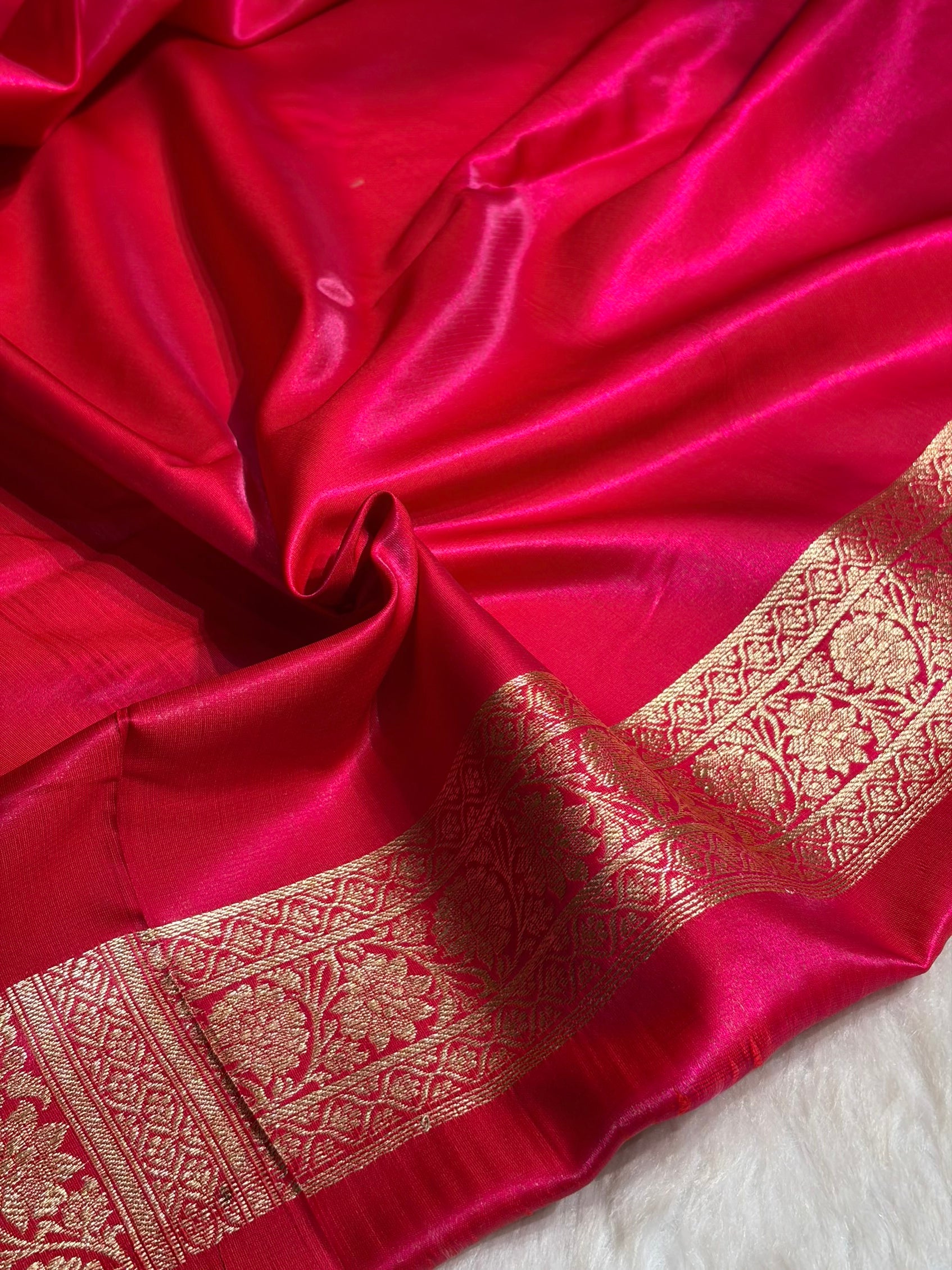 Rani Shades Banarasi Satin Silk Saree SS34