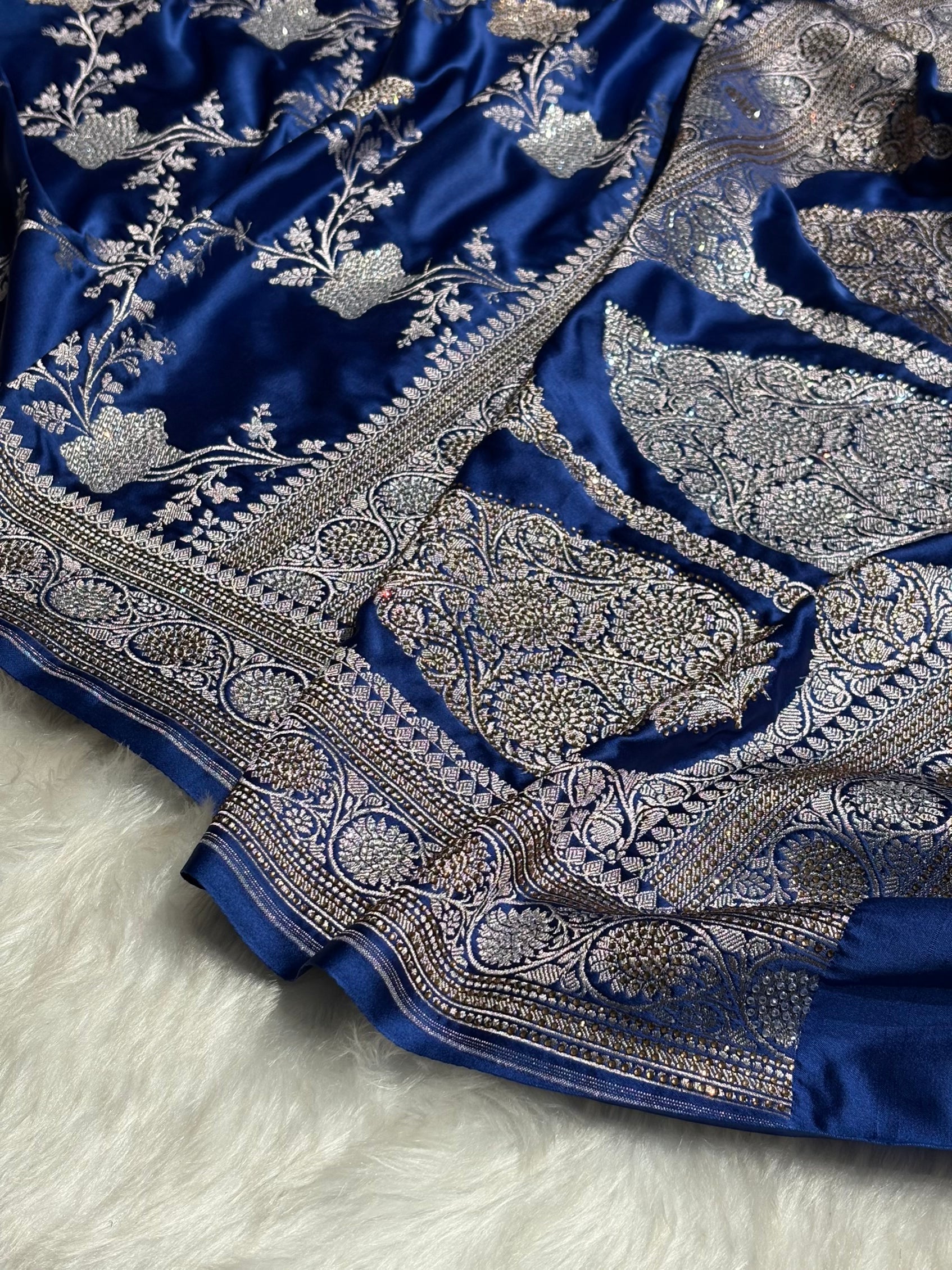 Banarasi Royal Blue Shades Jaal Mashru Silk Saree BMS63