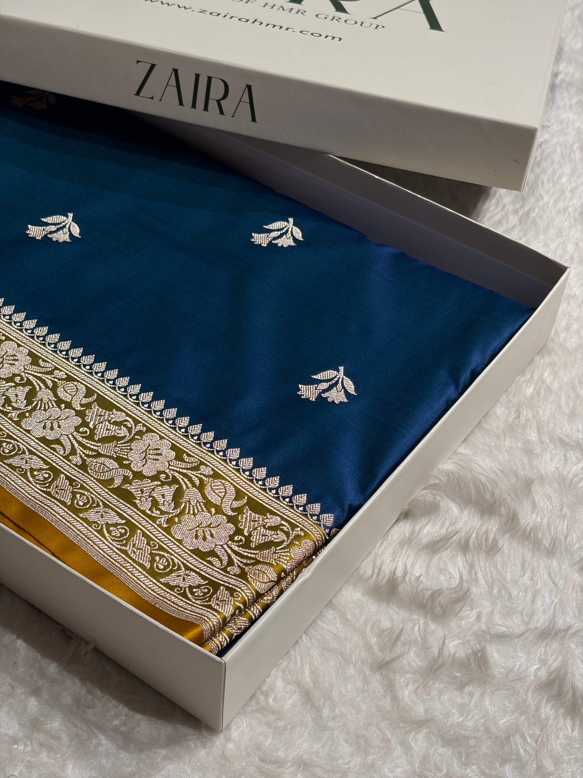 Contrast German Blue / Mustard Shades Banarasi Booti Pattern Mashru Silk Saree MSM-138