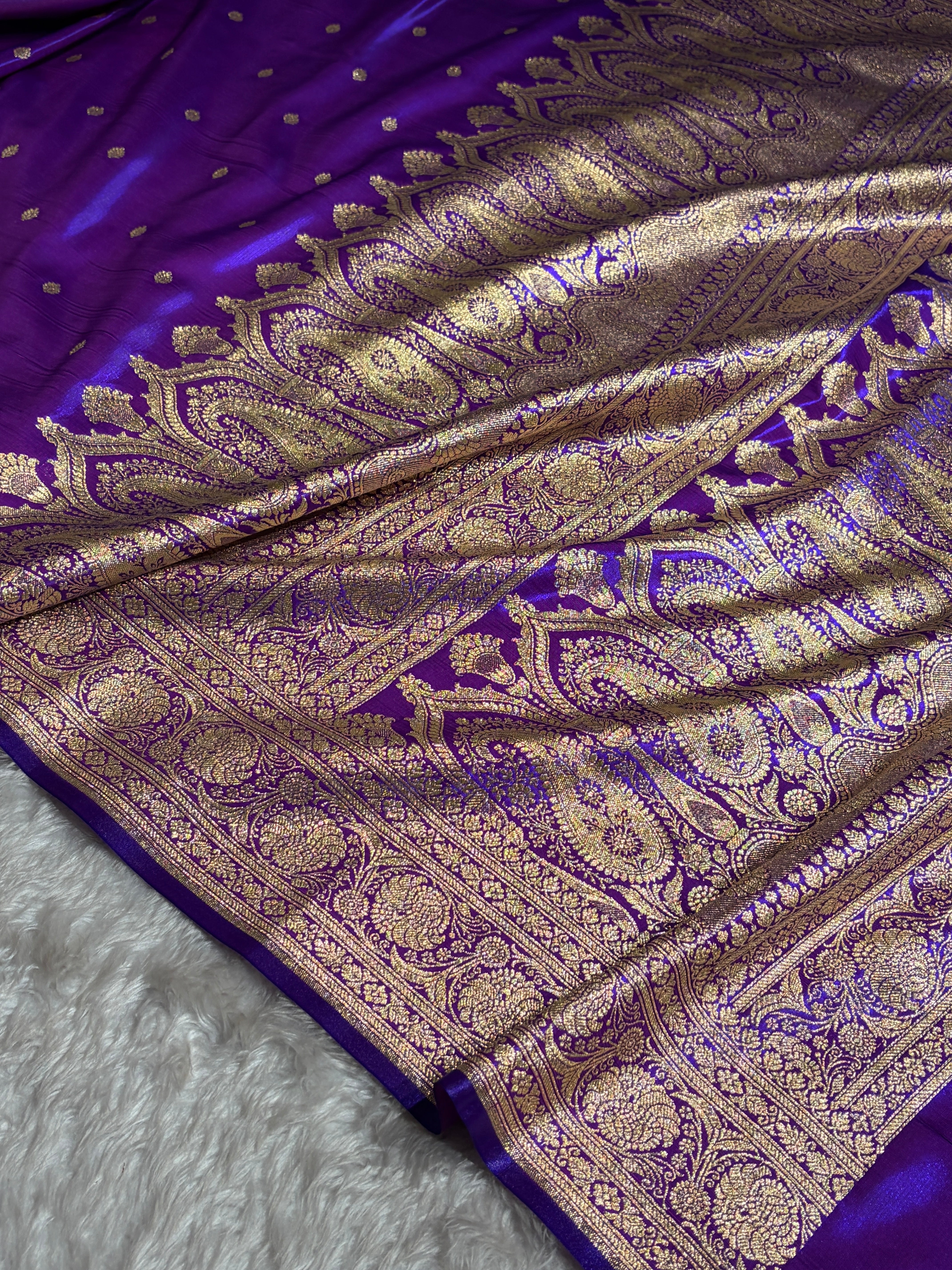Banarasi Purple Shades Booti Pattern Banarasi Satin Silk Saree SS62