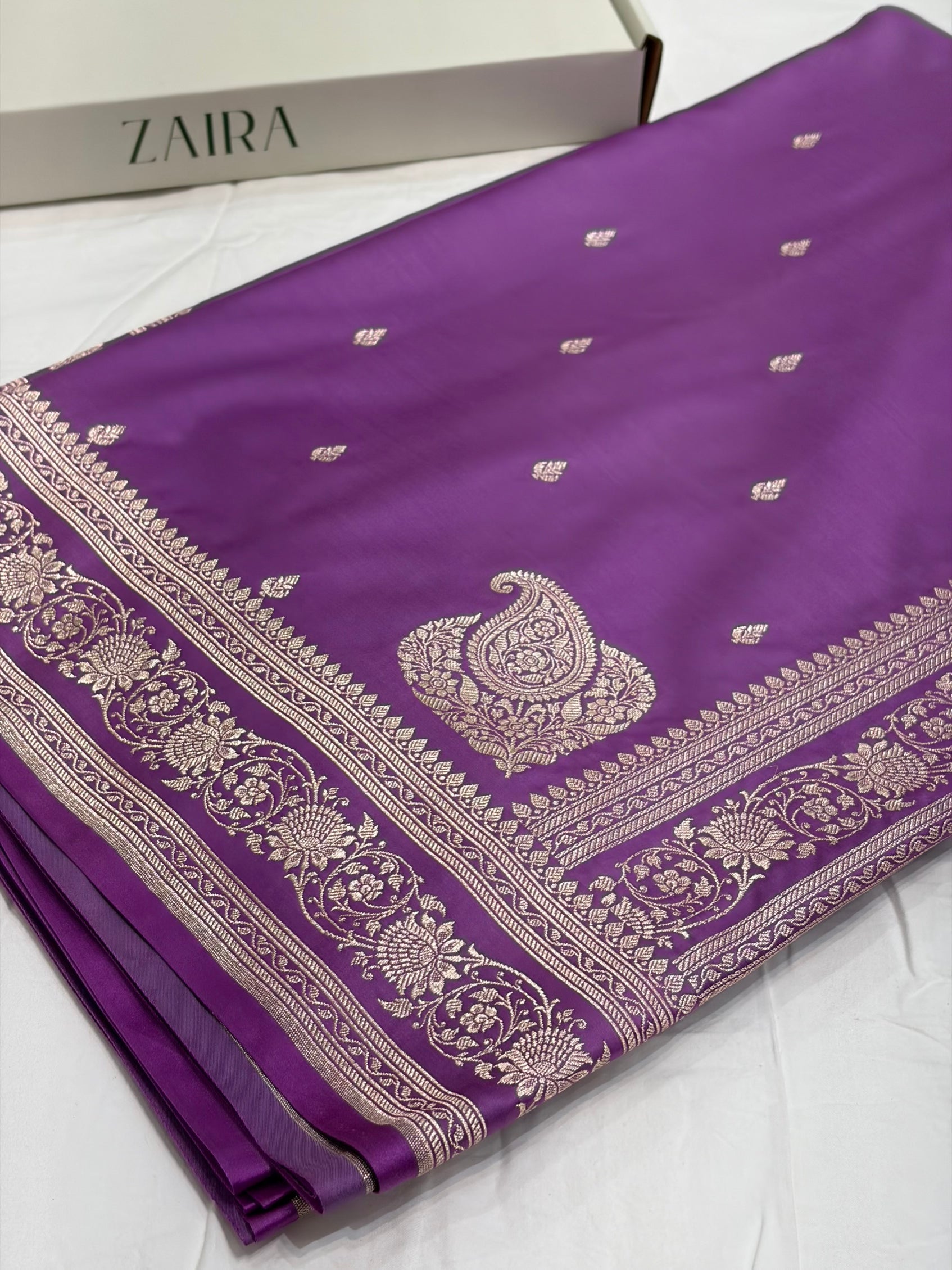 Lavender Shade With Booti Pattern Mashru Silk Saree