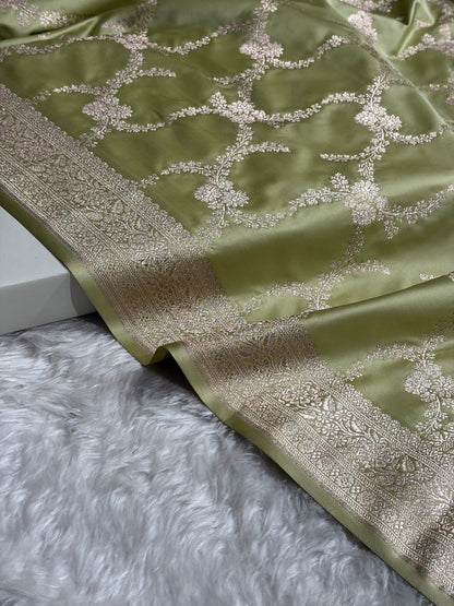Pista Shades Banarasi With Floral Border Mashru Silk Saree MSM-127