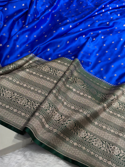 Banarasi Skirt pattern Royal blue and Bottle green Contrast Mashru silk saree MCS112