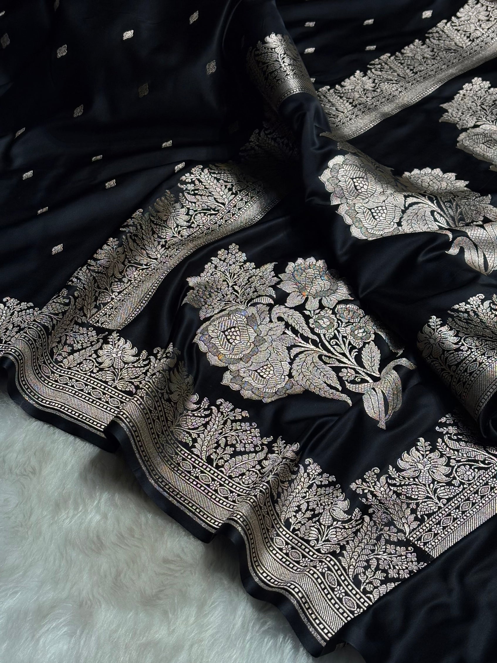 Black Shades Motif Booti Mashru Silk Saree MSM-63