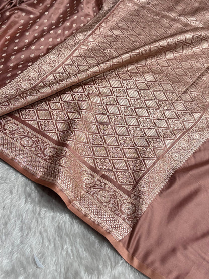 Dusty Peach Shades Banarasi With Floral Border Mashru Silk Saree MSM-127