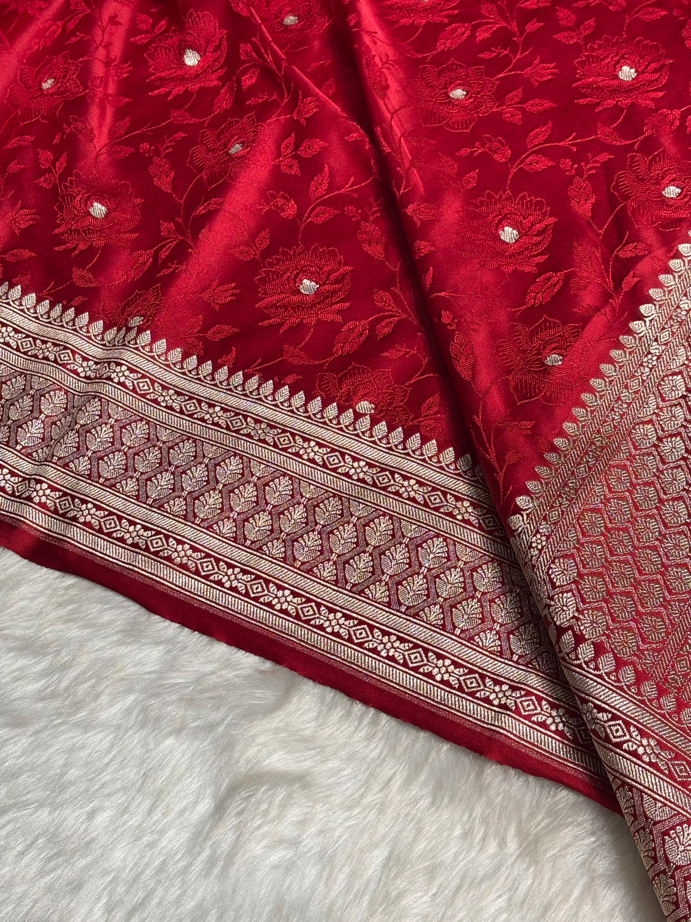 Banarasi Tanchoi Cherry Red Floral Booti Mashru Silk Saree MS59