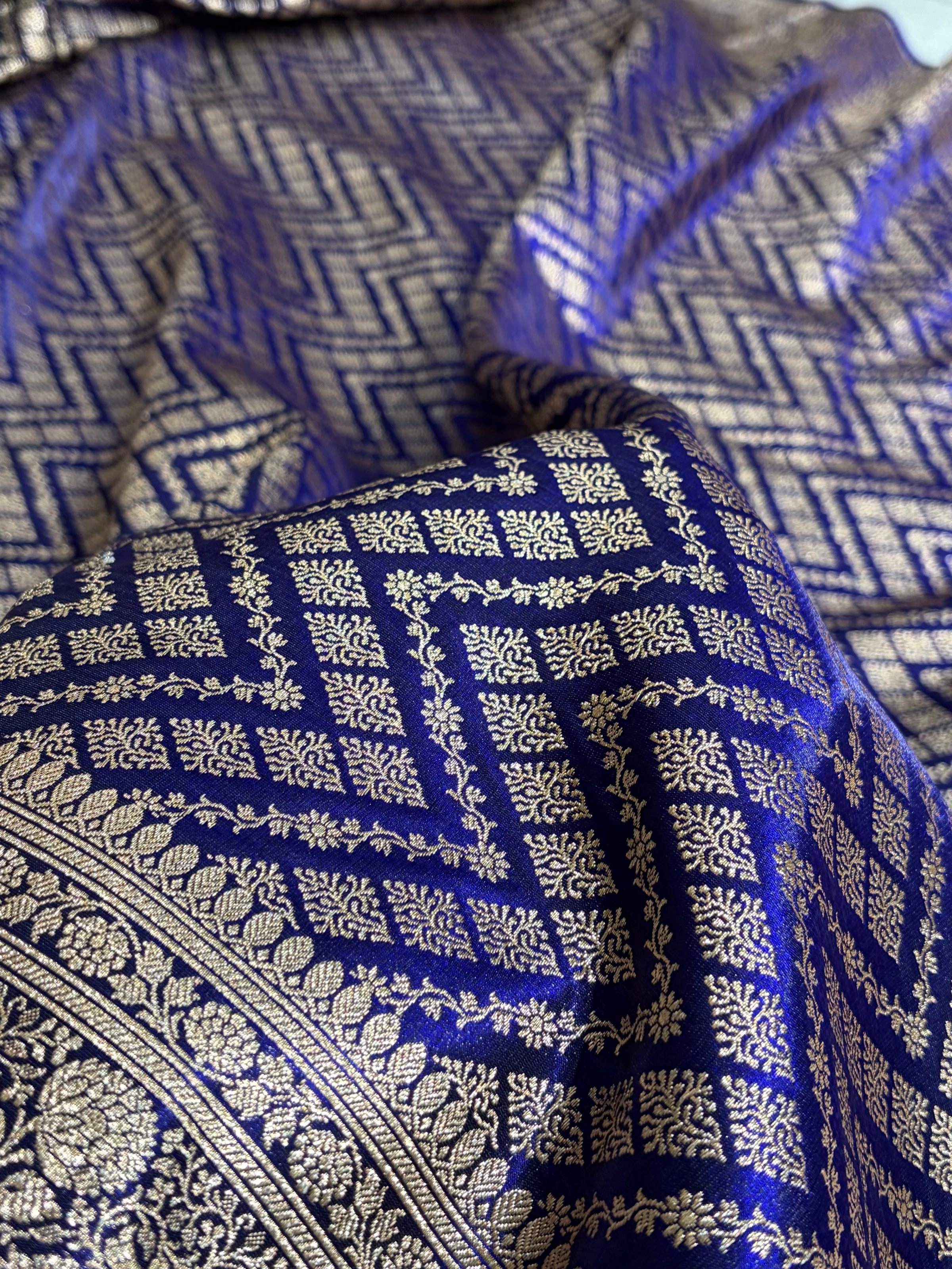 Royal Blue Shades Jaal Pattern Banarasi Satin Silk Saree SS56