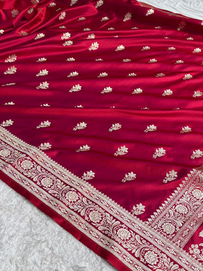 Magentic Red Shades Banarasi Boota Pattern Floral Mashru Silk Saree MSM-120