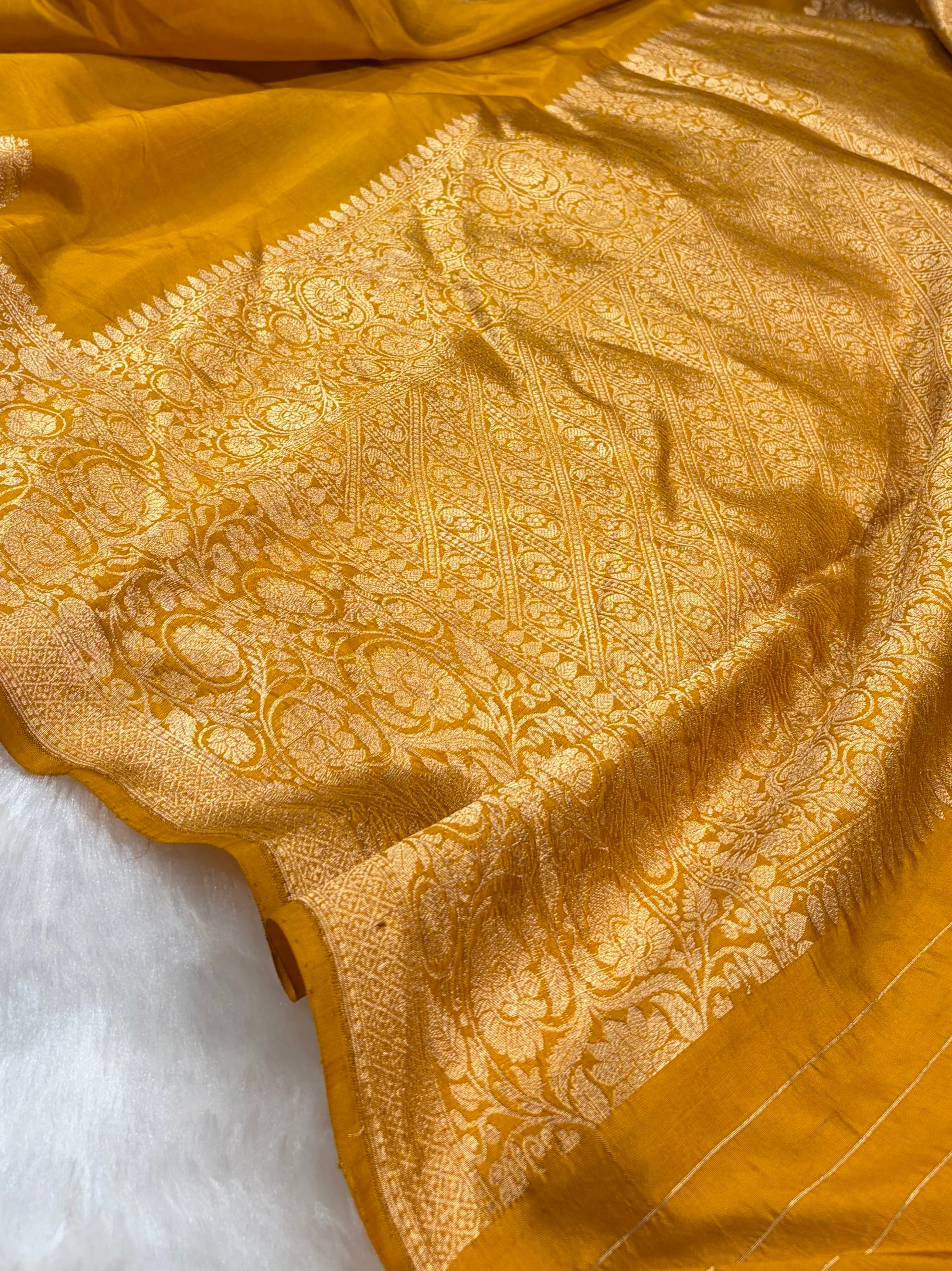 Banarasi Mustard Shades Boota Handwoven Pure Paper Silk Saree RM-93