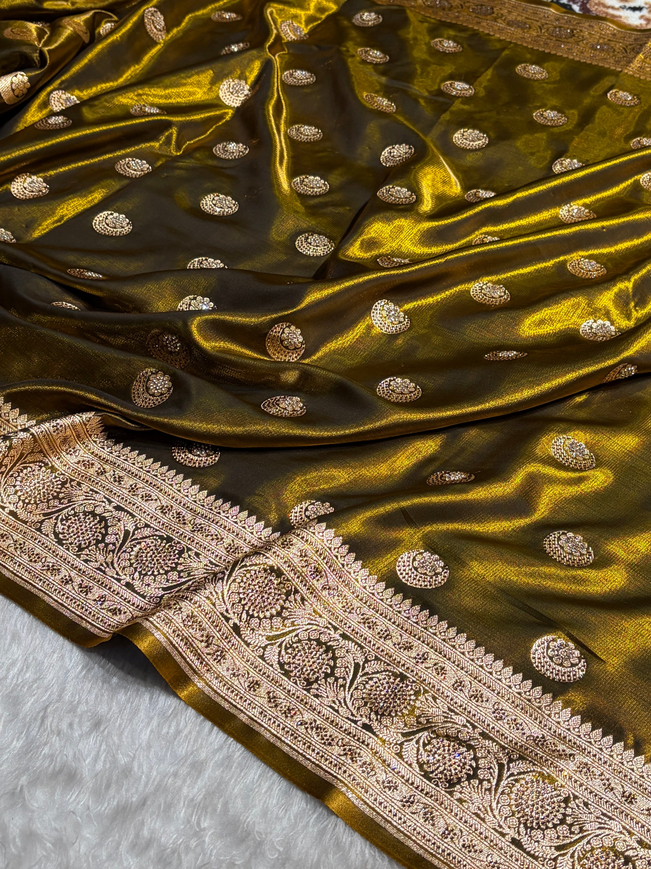 Chand Tara Mehendi Boota With Traditional Banarasi Swarovski Work BSS04 (R)