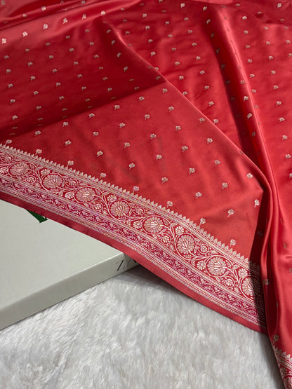 Rusty Peach Shades With Contrast Border Booti Mashru Silk Saree MS78