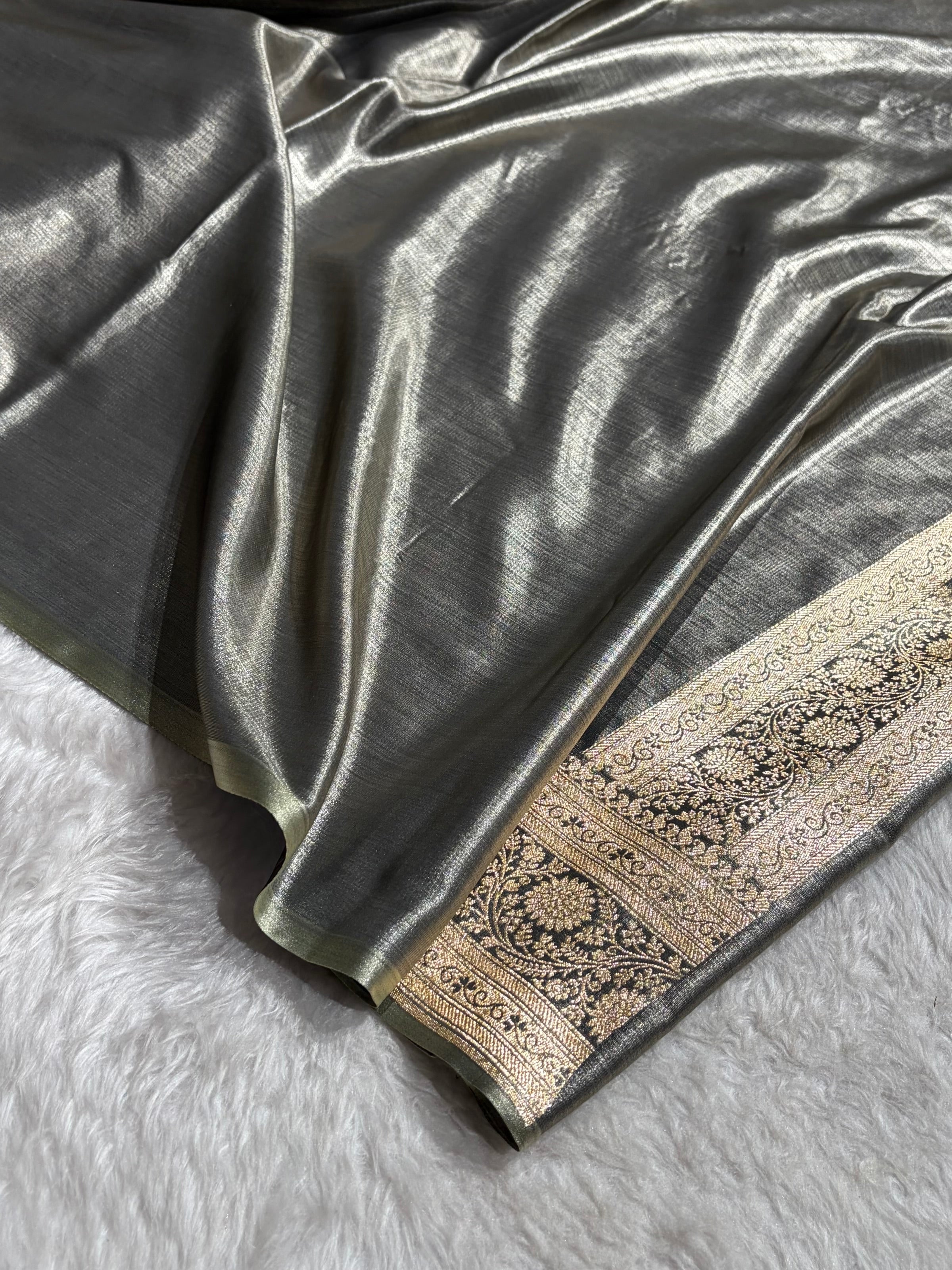 Royal Blue Contrast Shades Jaal Pattern Banarasi Satin Silk Saree SS47