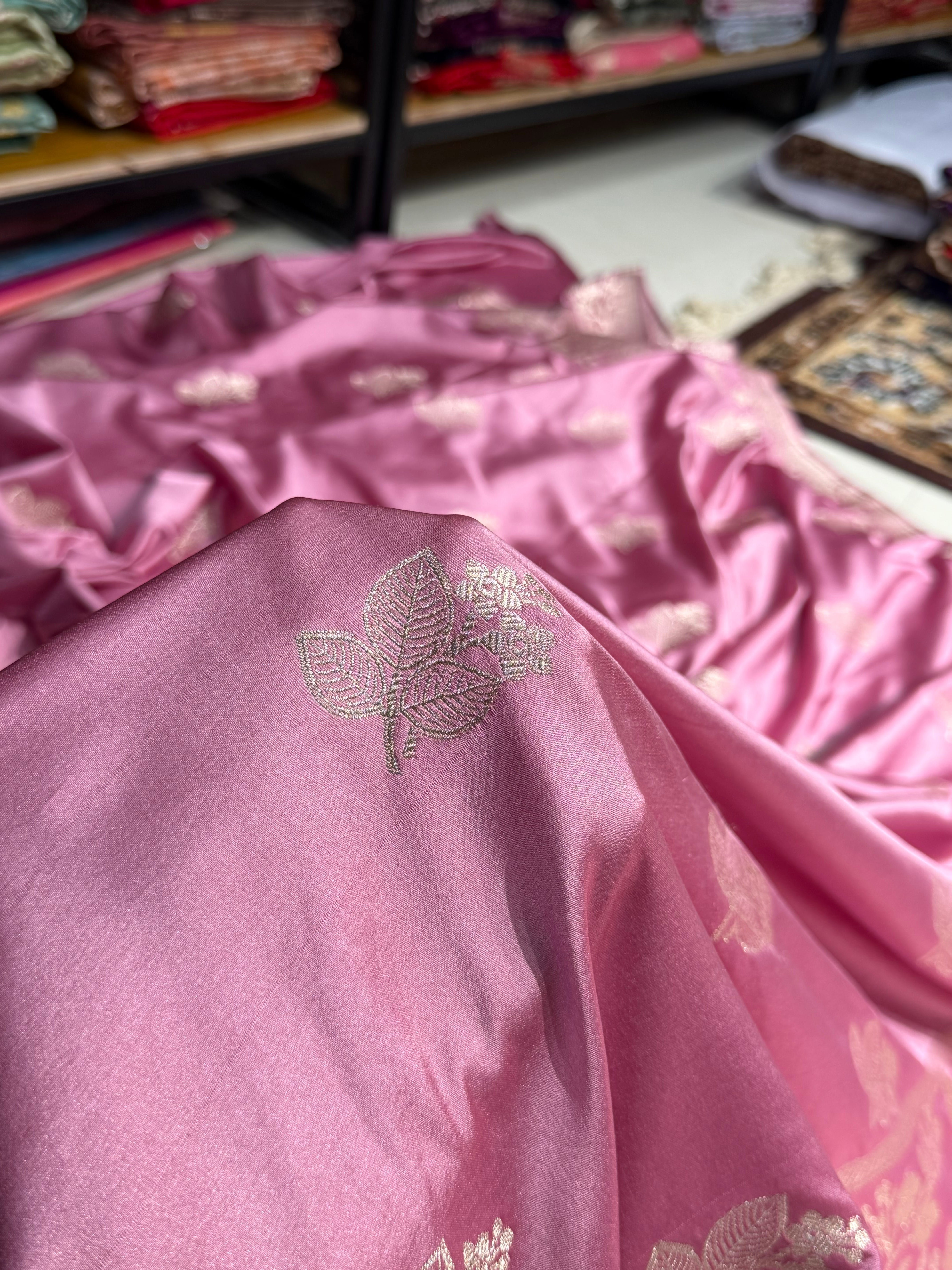 Banarasi Plain Mauve Pink Shades Mashru Silk Saree MS83