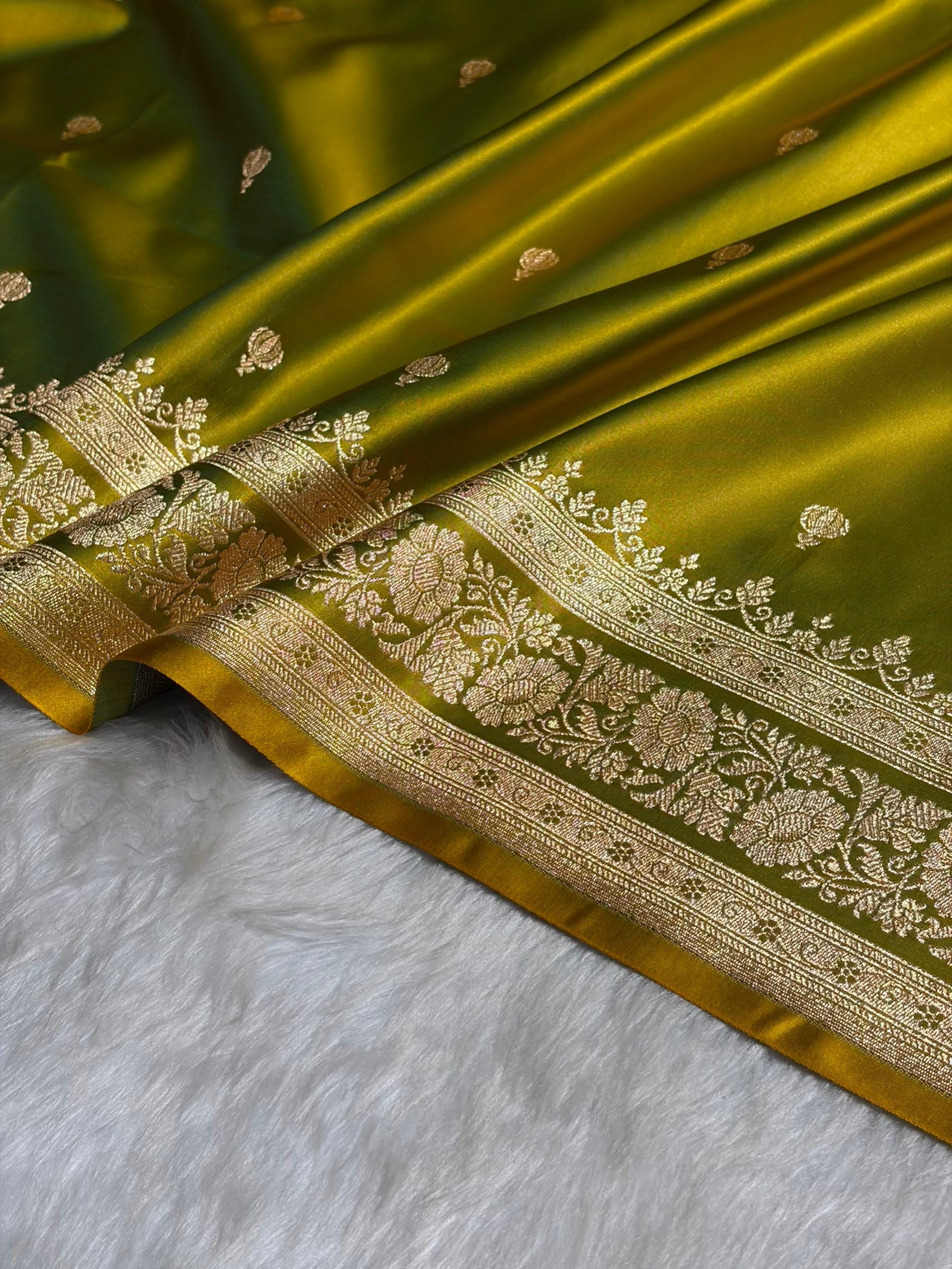 Liril Green Booti Pattern Satin Katan Silk Saree SK66