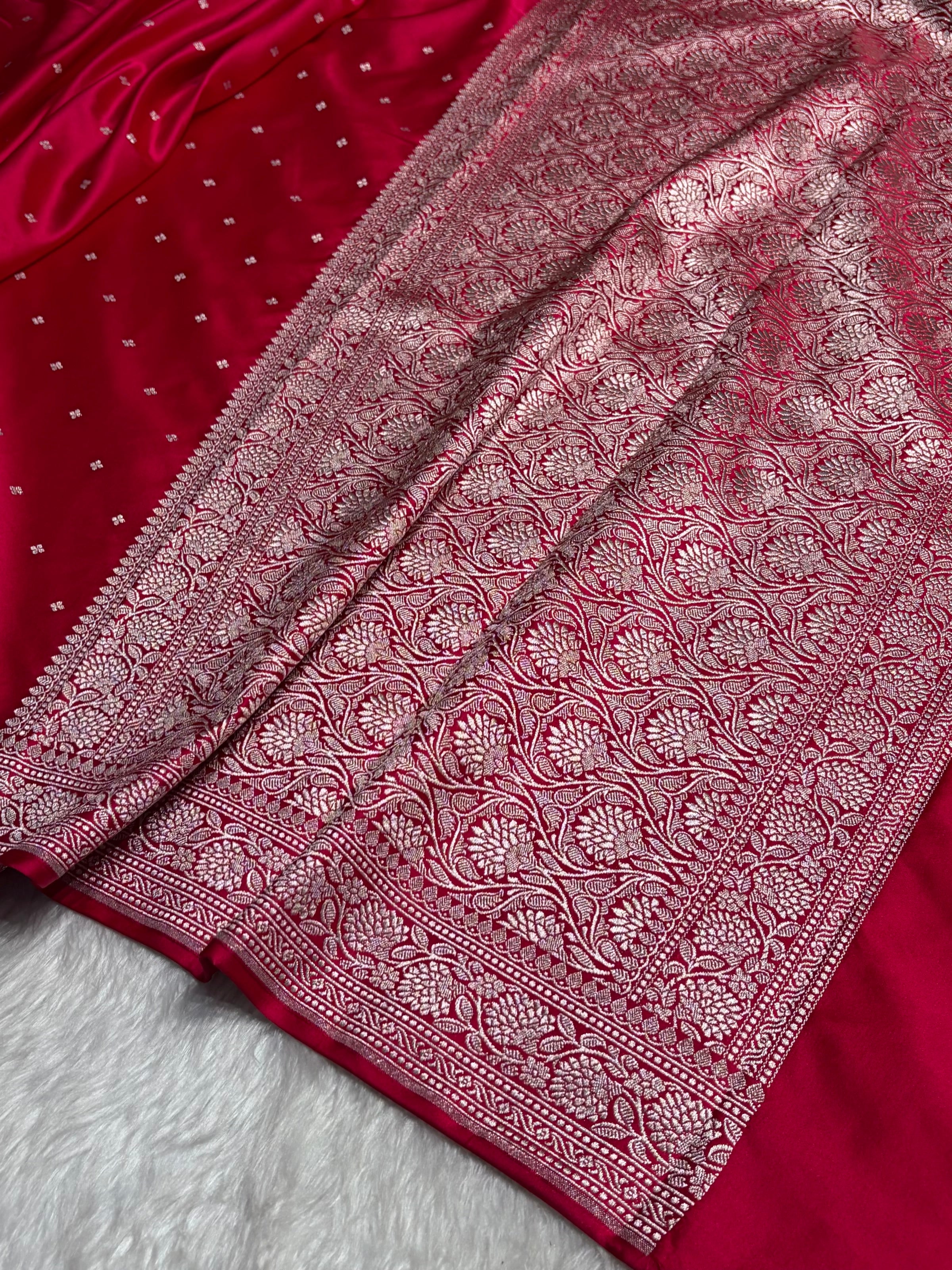 Dark Pink Shades Booti Mashru Silk Saree MS70