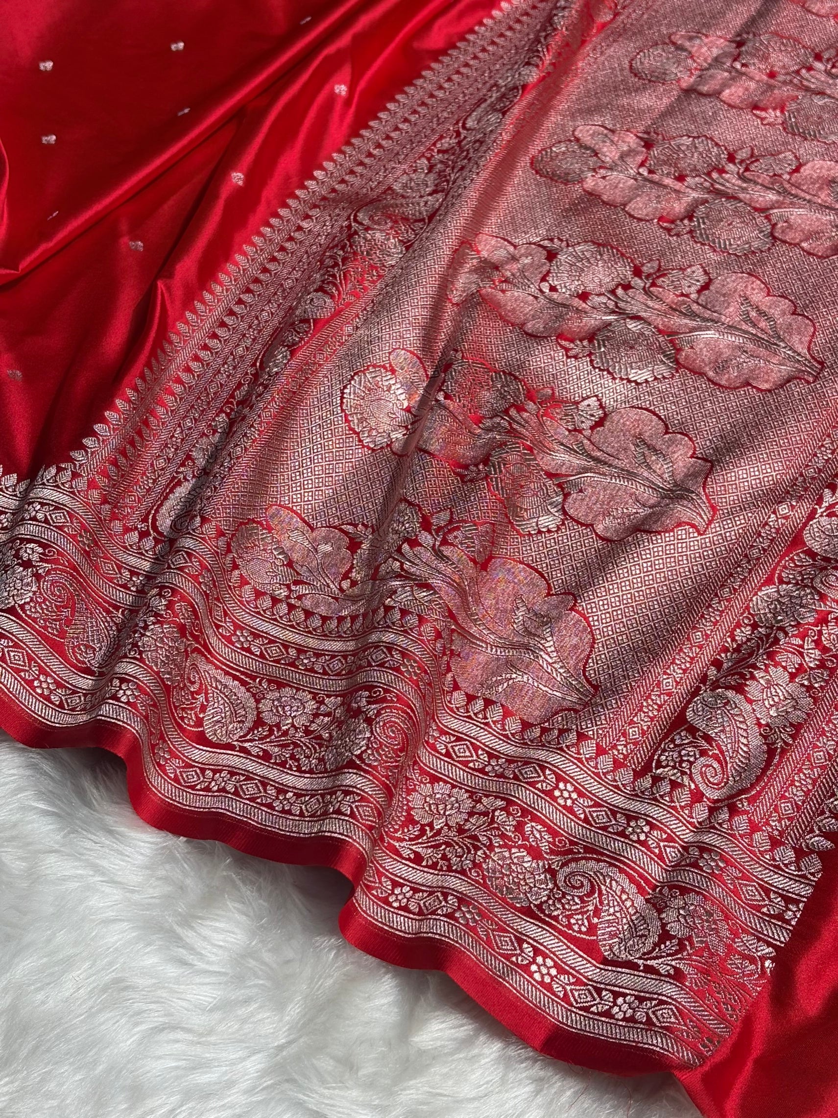 Red Shades Booti Mashru Silk Saree MS64